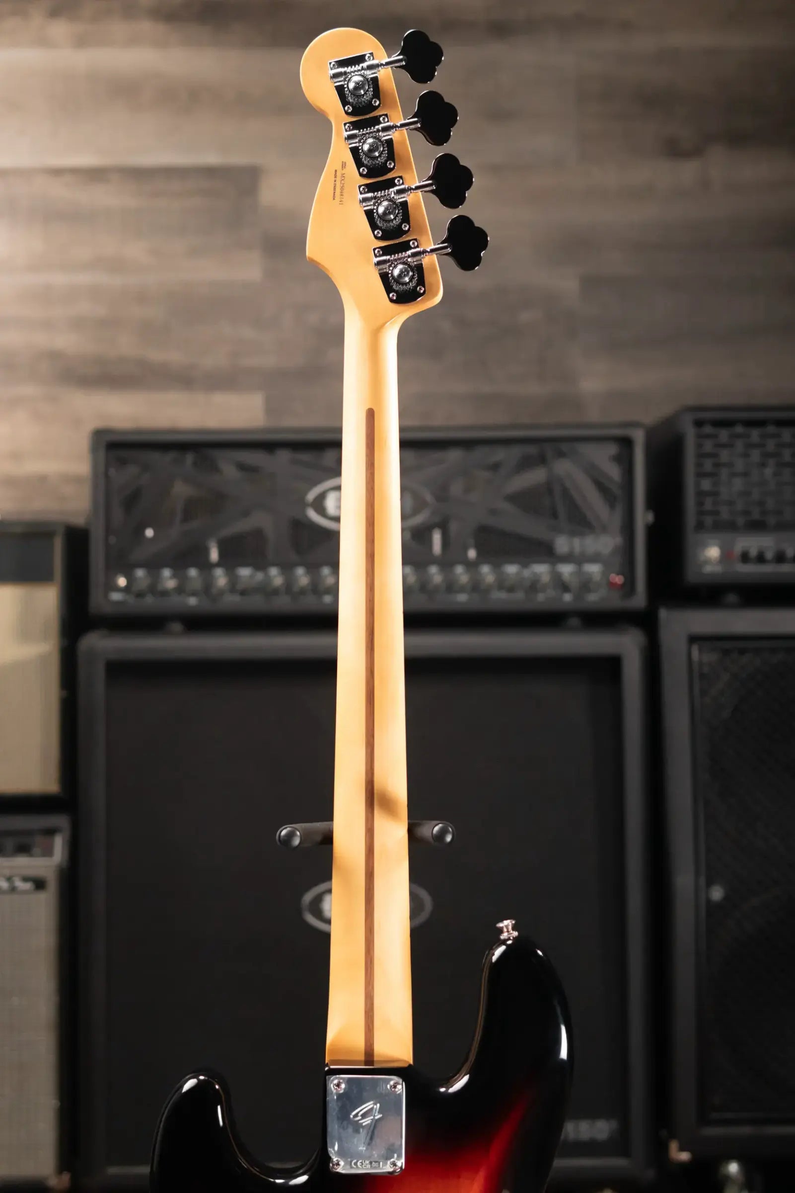 Fender Player II Modified Active Jazz Bass, Maple Fingerboard - 3 Tone Sunburst with Gig Bag