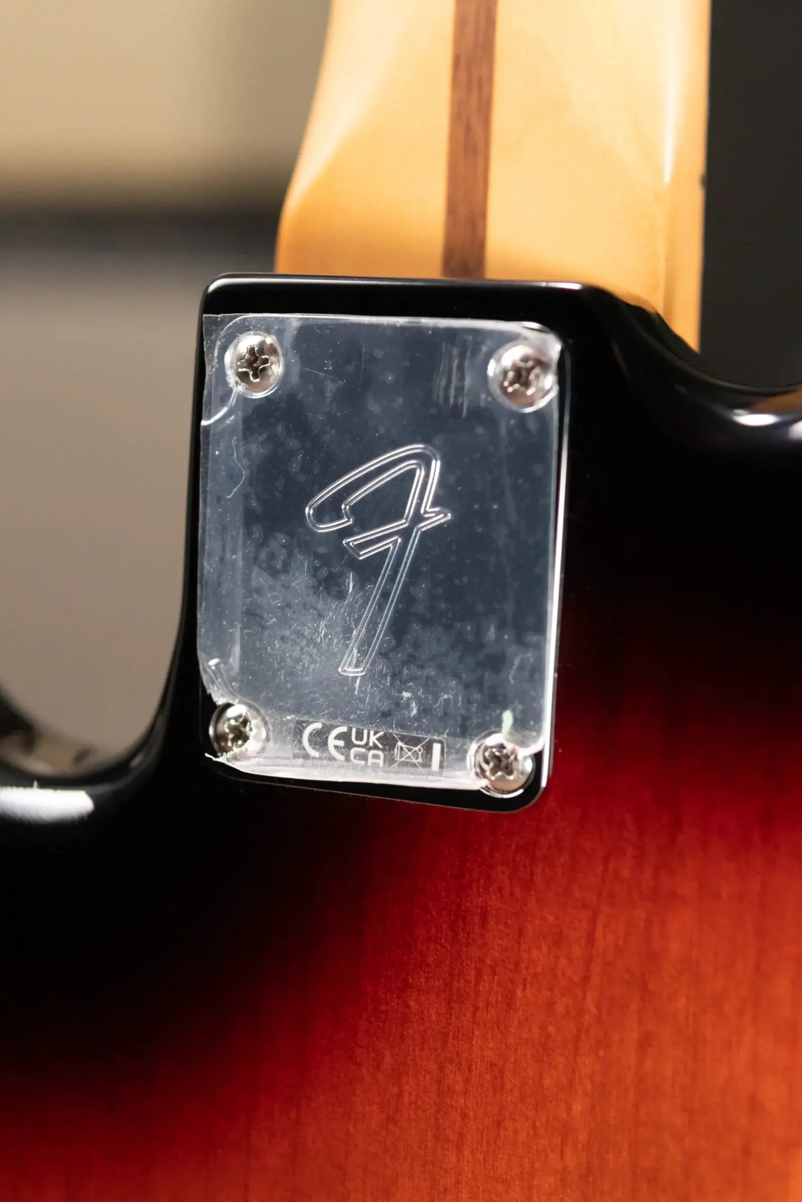Fender Player II Modified Active Jazz Bass, Maple Fingerboard - 3 Tone Sunburst with Gig Bag