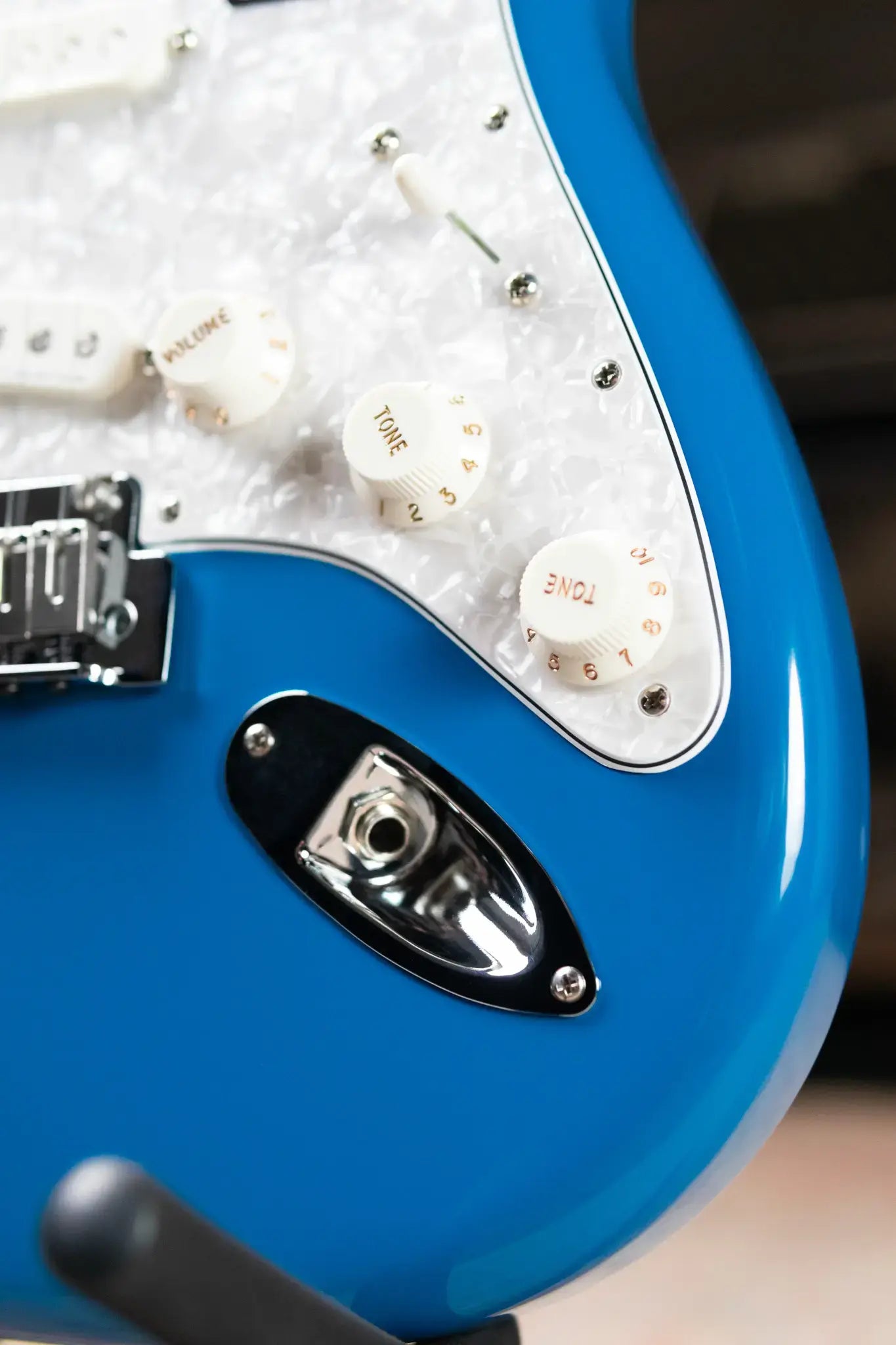 Fender Player II Modified Stratocaster Electric Guitar, Rosewood Fingerboard - Electric Blue with Deluxe Gig Bag