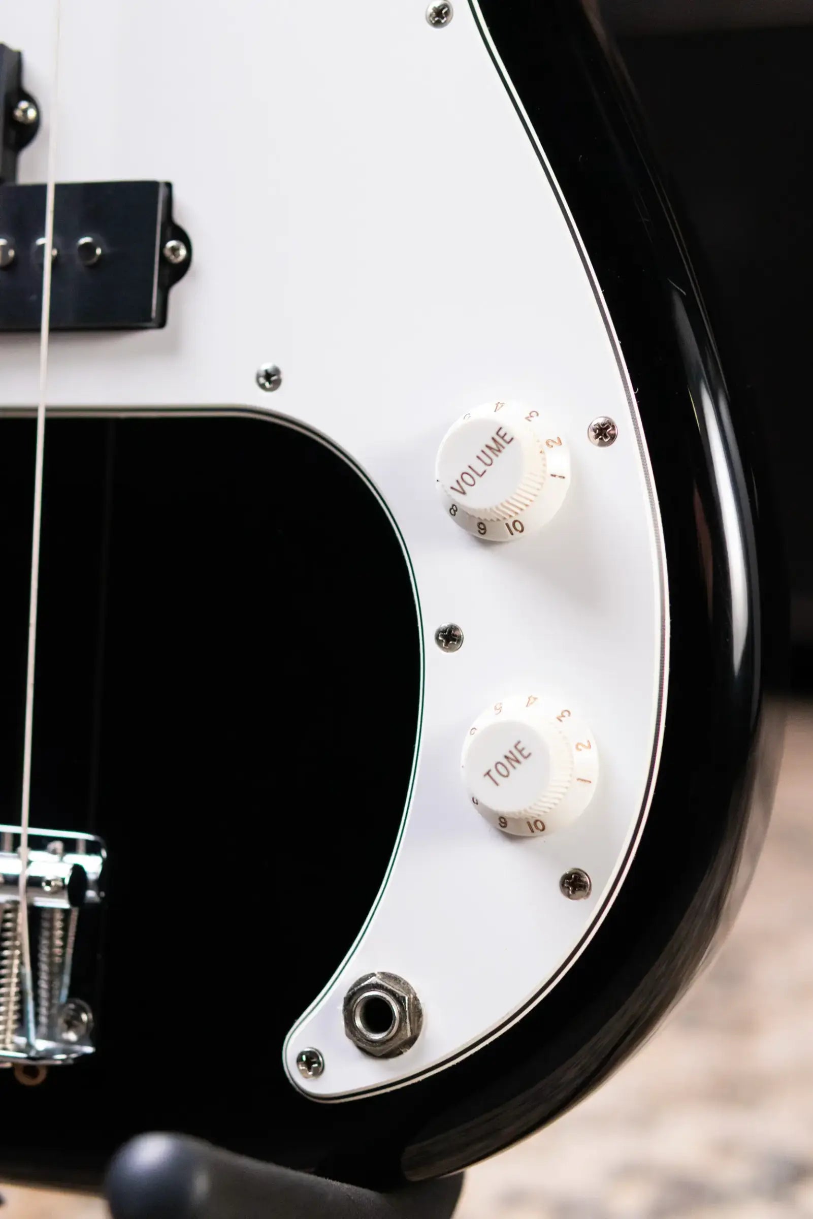 Fender 1996 Standard Precision Bass Guitar Black with Gig Bag - Used