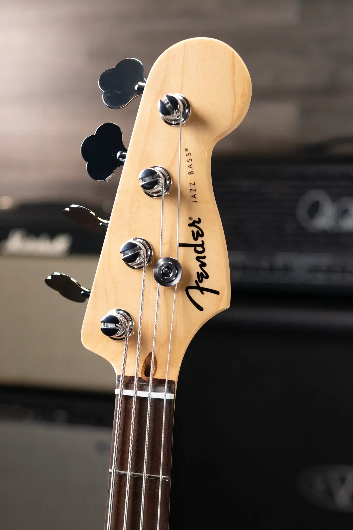 Fender Standard Jazz Bass - 3-Color Sunburst