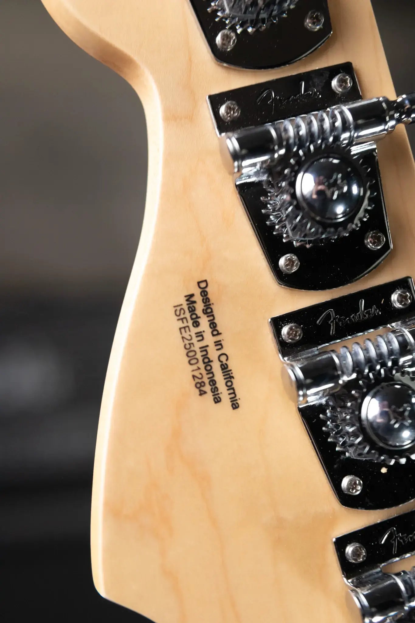 Fender Standard Jazz Bass - 3-Color Sunburst