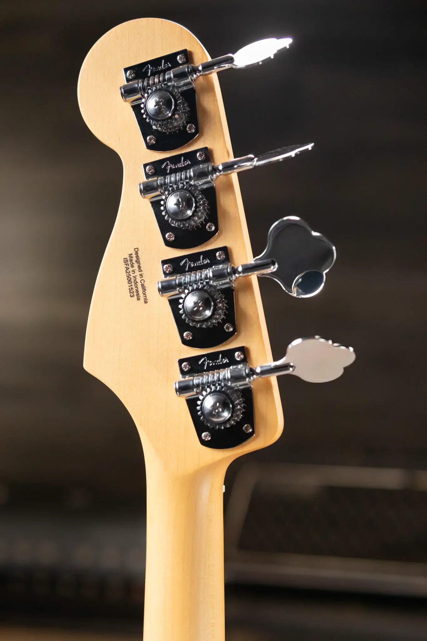 Fender Standard Jazz Bass - Aqua Marine Metallic