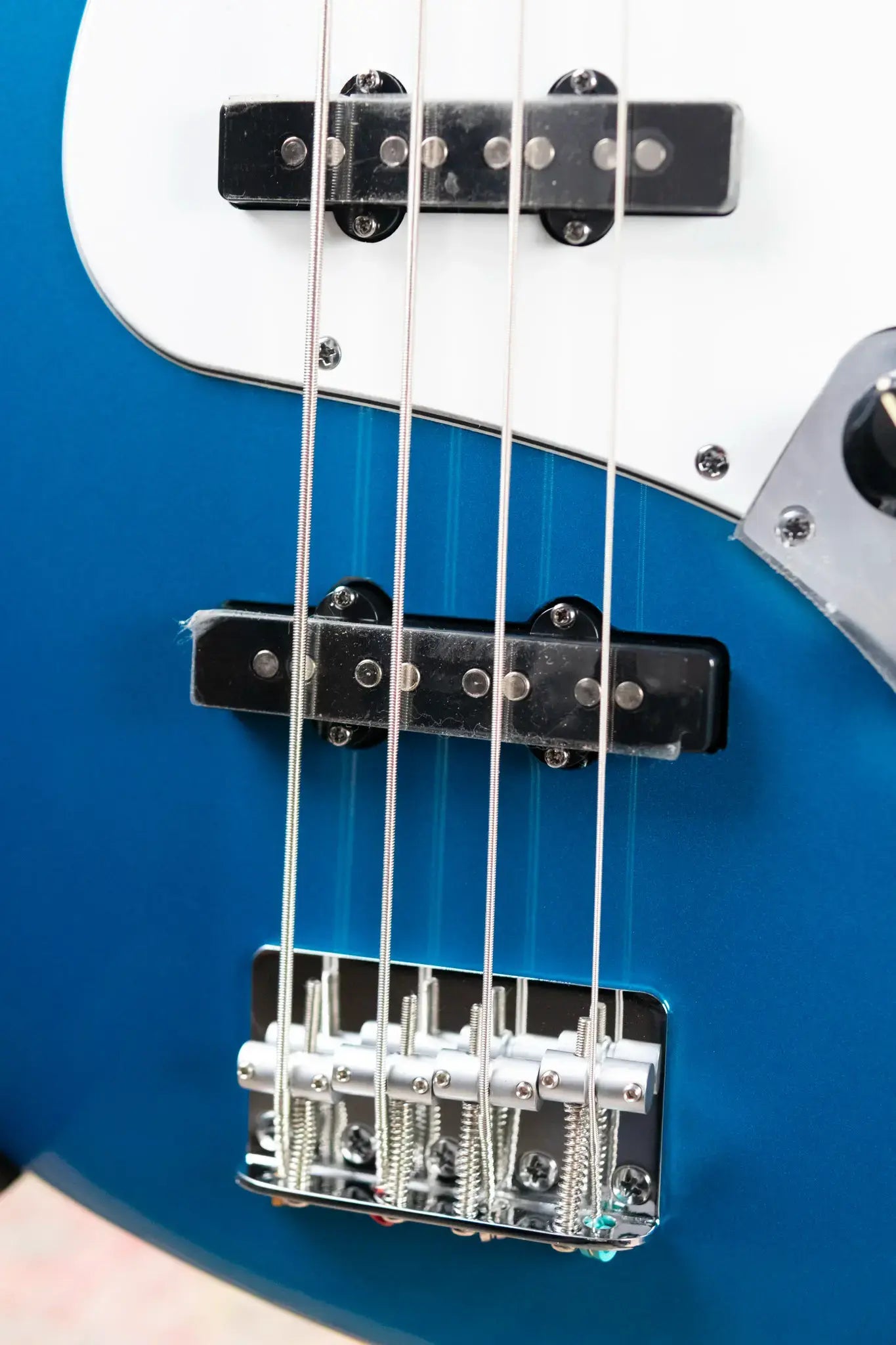 Fender Standard Jazz Bass - Aqua Marine Metallic