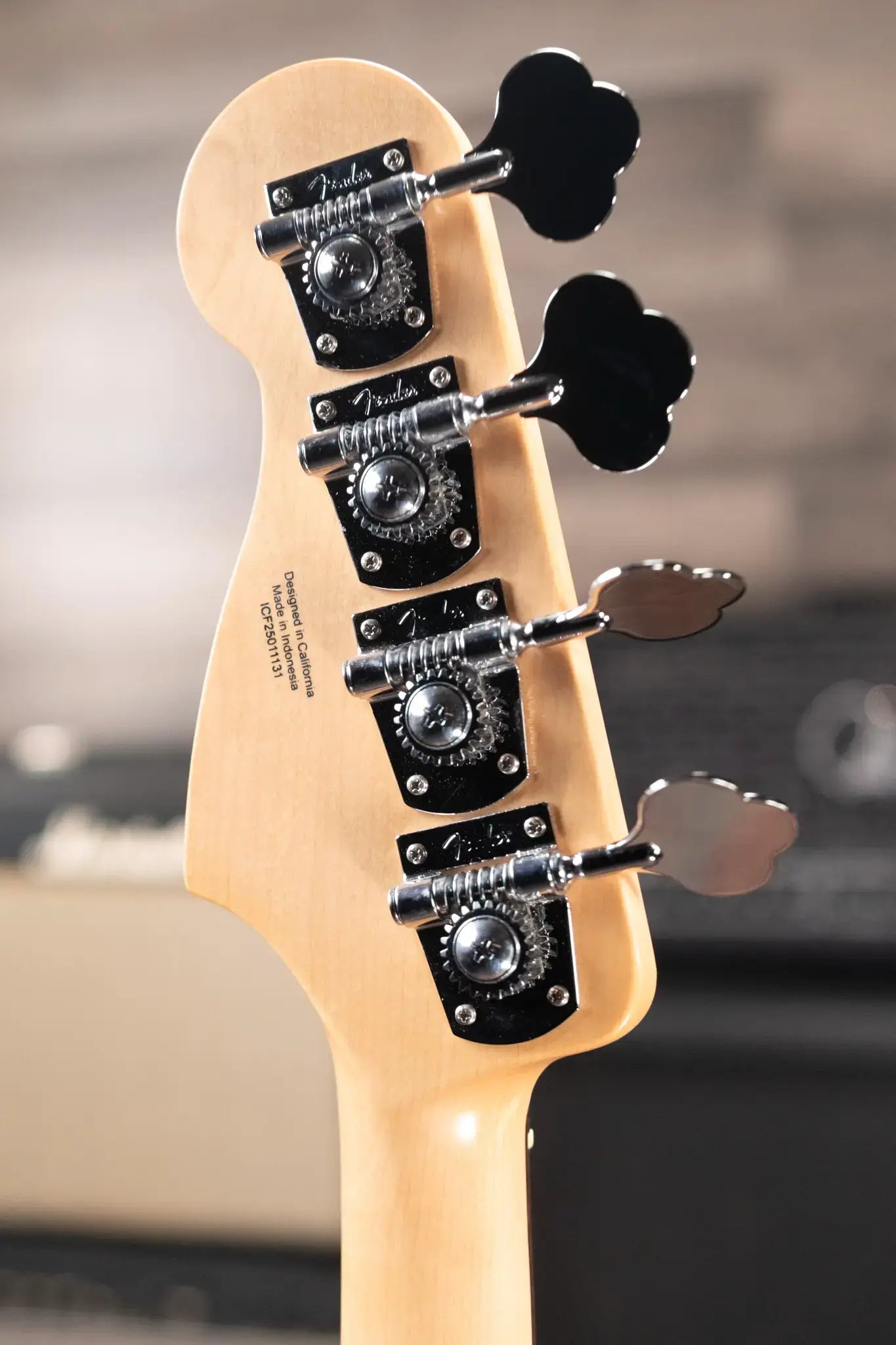 Fender Standard Precision Bass - 3-Color Sunburst