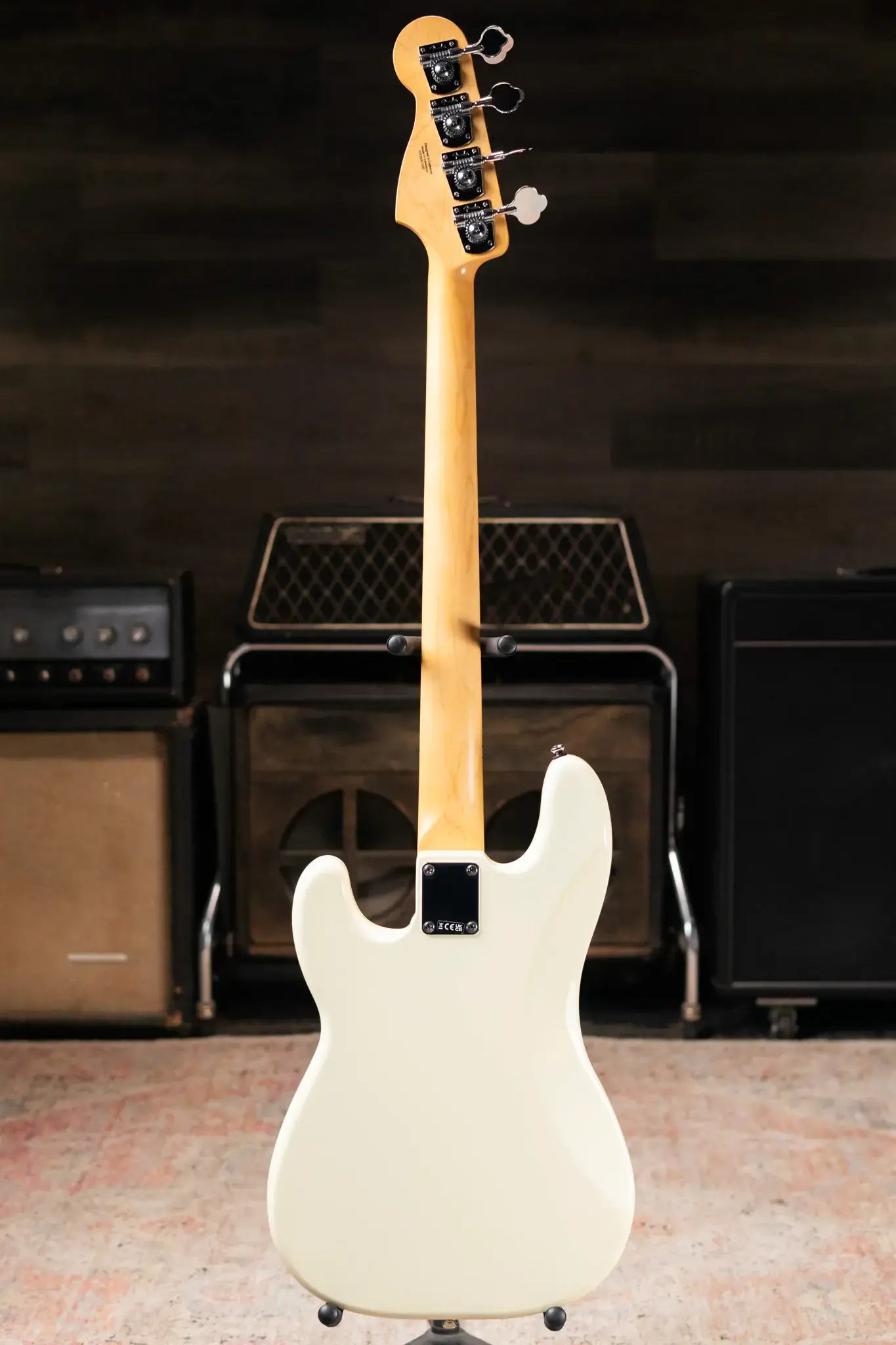 Fender Standard Precision Bass, Maple Fingerboard, Black Pickguard - Olympic White