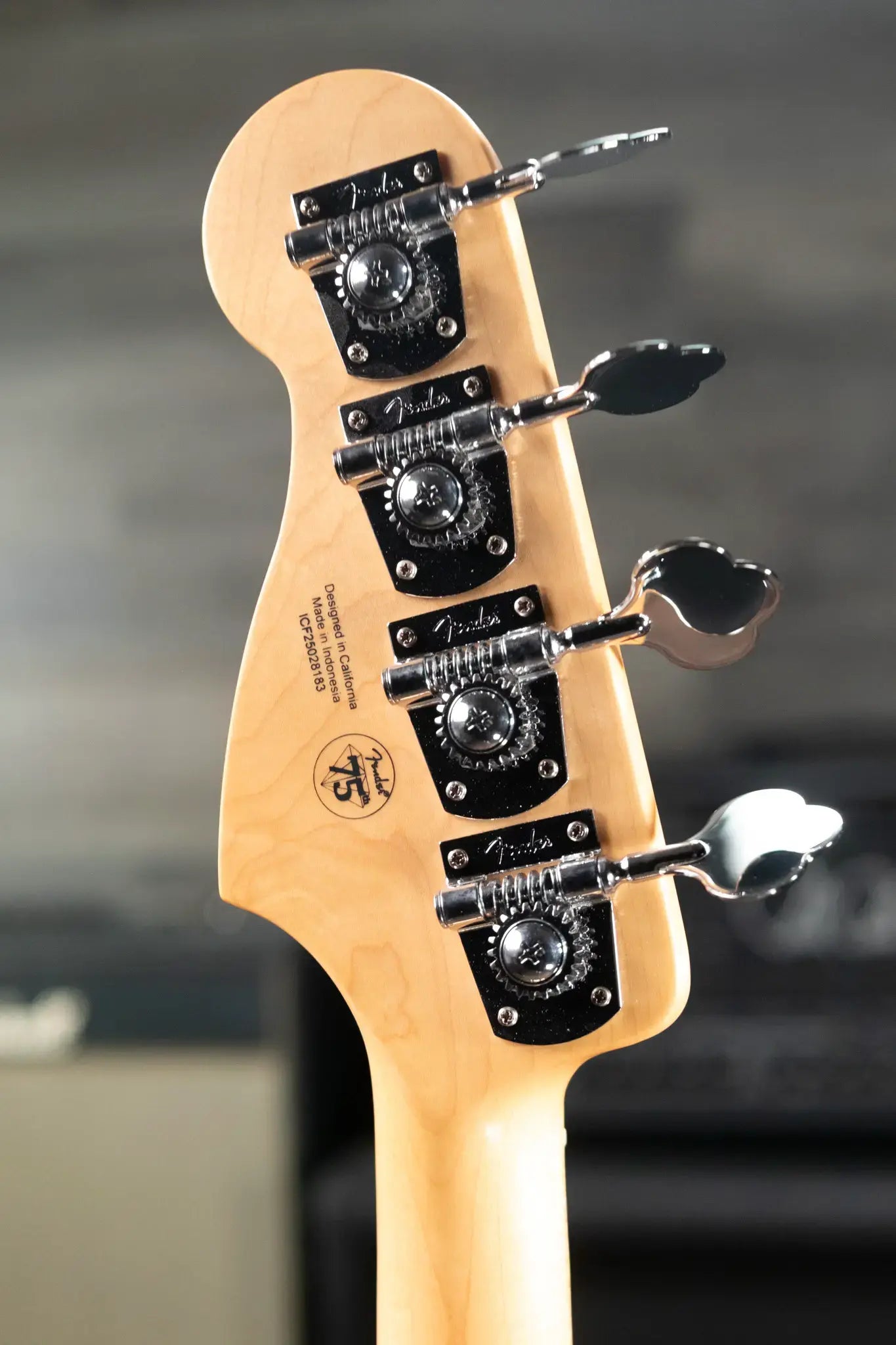 Fender Standard Precision Bass - Olympic White