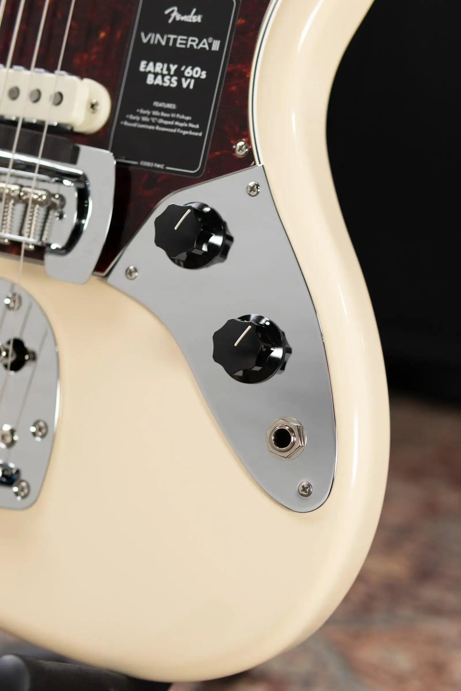 Fender Vintera III Early '60s Bass VI - Olympic White with Gig Bag