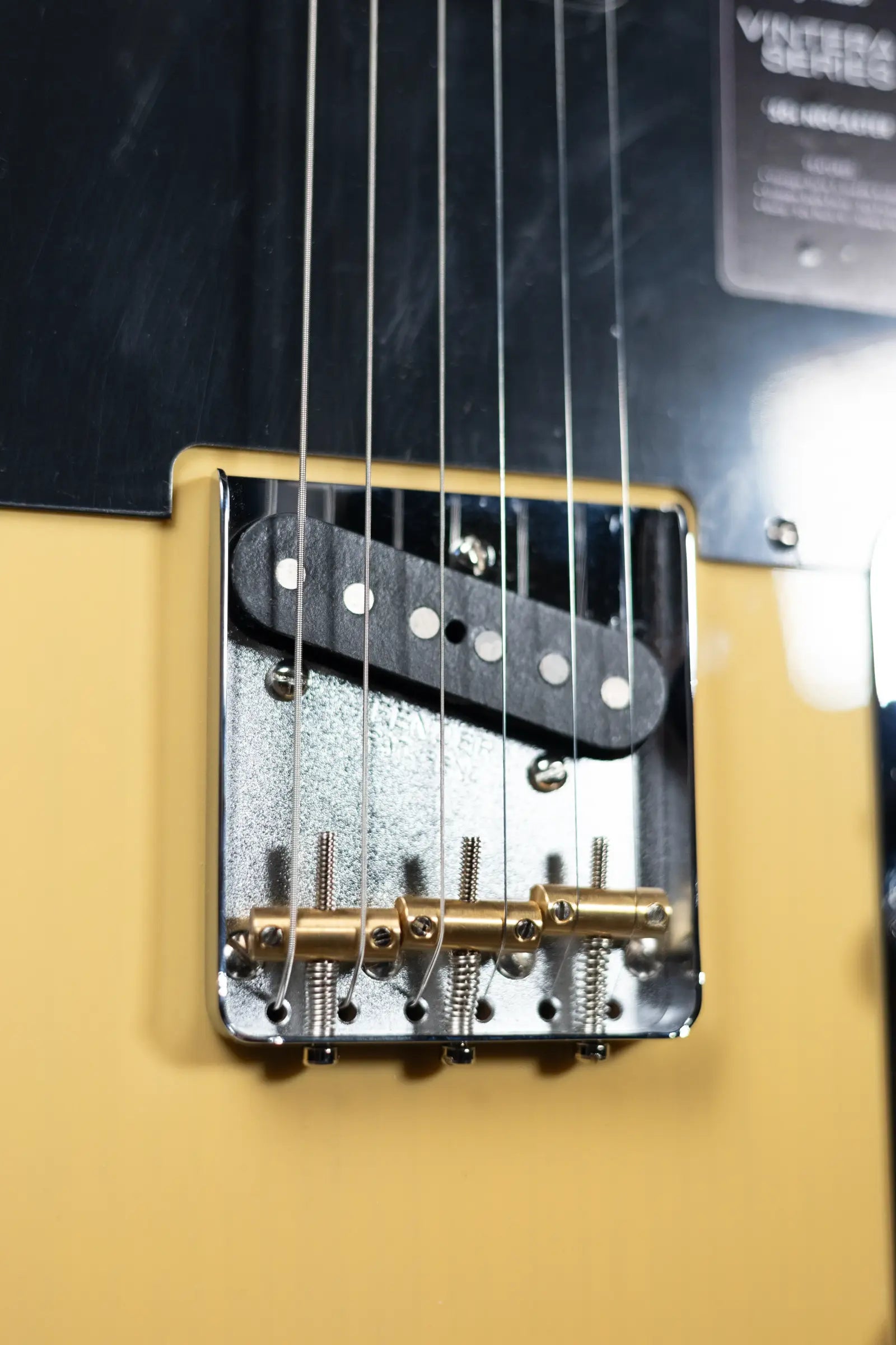 Fender Vintera II '50s Nocaster Electric Guitar - Blackguard Blonde with Gig Bag