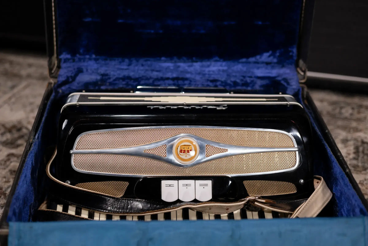 Ferrari 41-Key, 120 Button Accordion with Hardshell Case, Black - Used