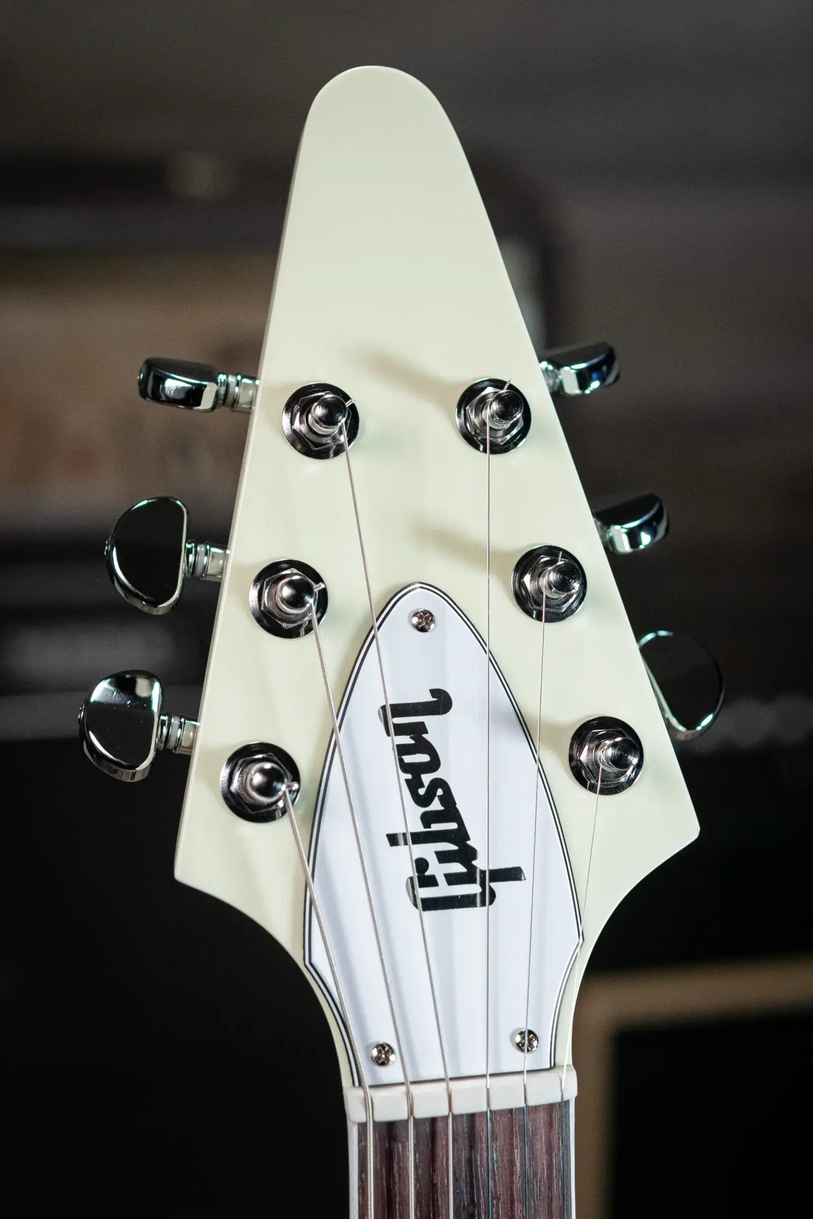 Gibson 70s Flying V Electric Guitar - Classic White with Hardshell Case