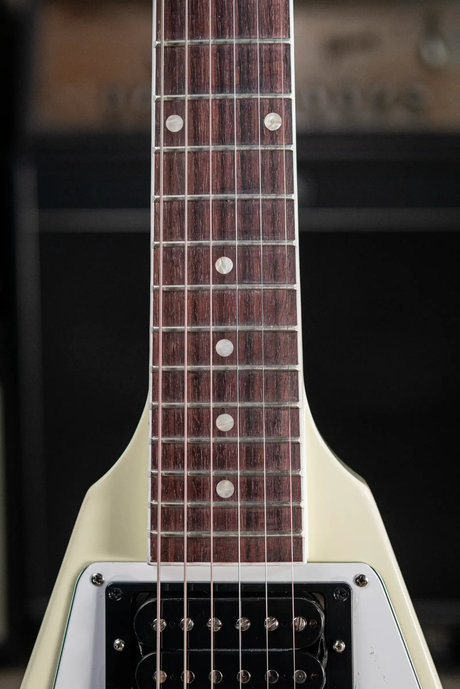Gibson 70s Flying V Electric Guitar - Classic White with Hardshell Case