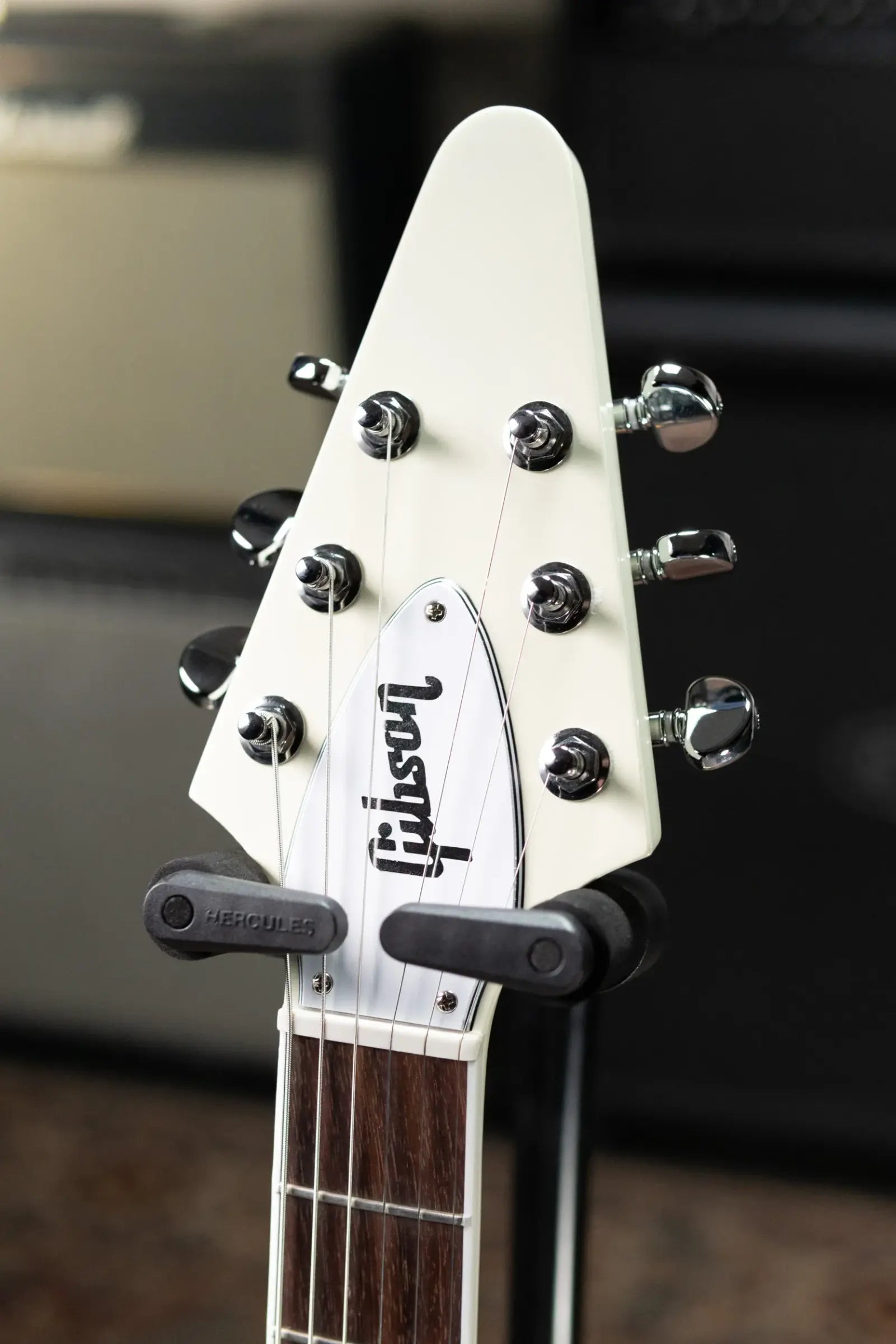Gibson 70s Flying V Electric Guitar - Classic White with Hardshell Case