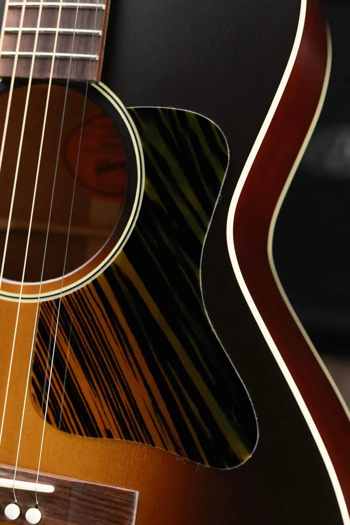 Gibson Century Collection L-00 12-Fret Acoustic Guitar - Vintage Sunburst with Hardshell Case