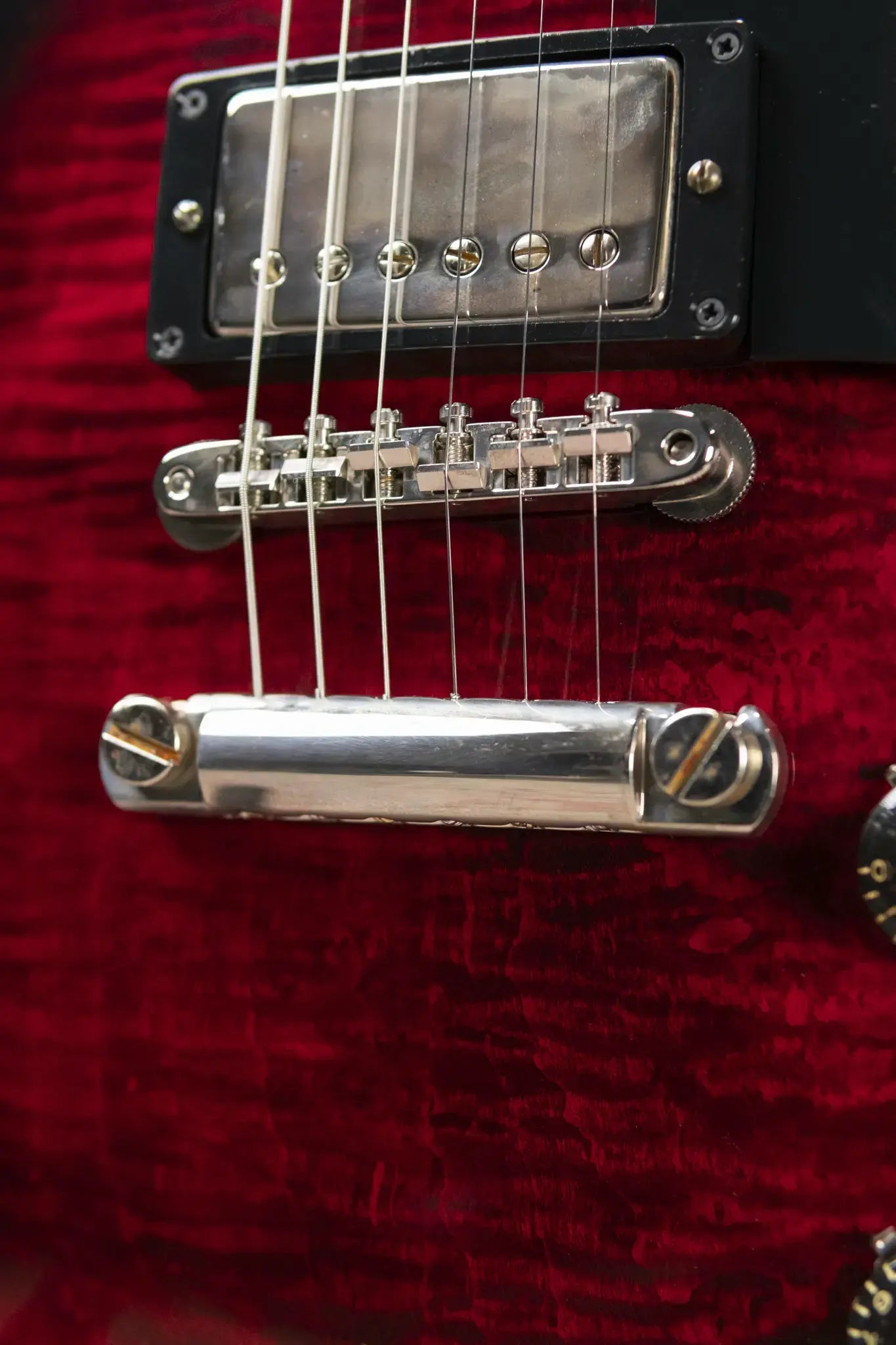 Gibson Custom 1959 Les Paul Standard VOS Electric Guitar - Red Tiger Burst with Hardshell Case