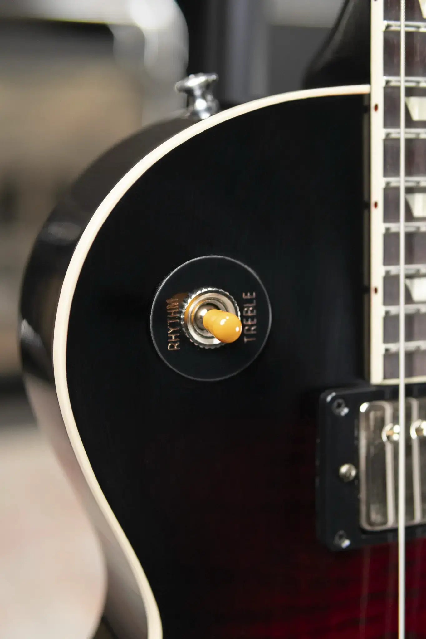 Gibson Custom 1959 Les Paul Standard VOS Electric Guitar - Red Tiger Burst with Hardshell Case