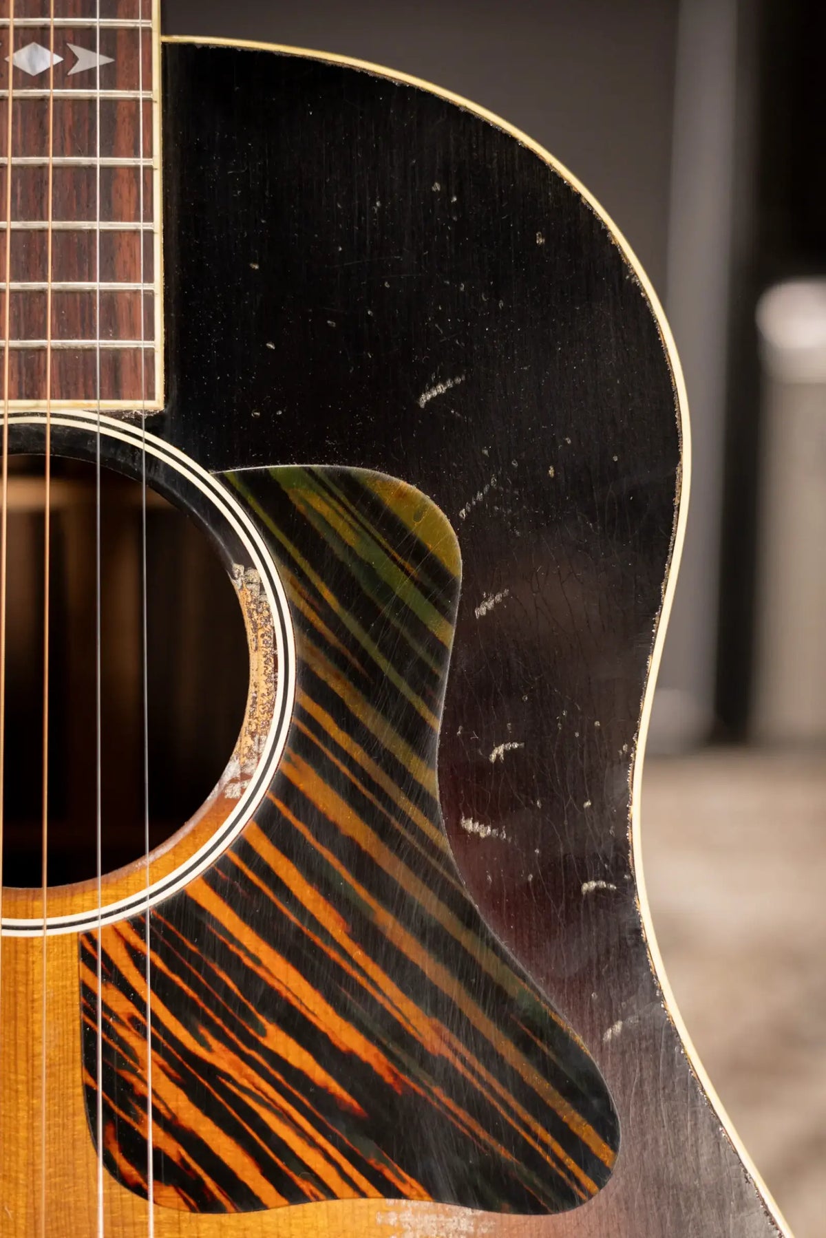 Gibson Custom Shop 1936 Advanced Jumbo Murphy Lab Heavy Aged Acoustic Guitar - Vintage Sunburst with Hardshell Case - Demo