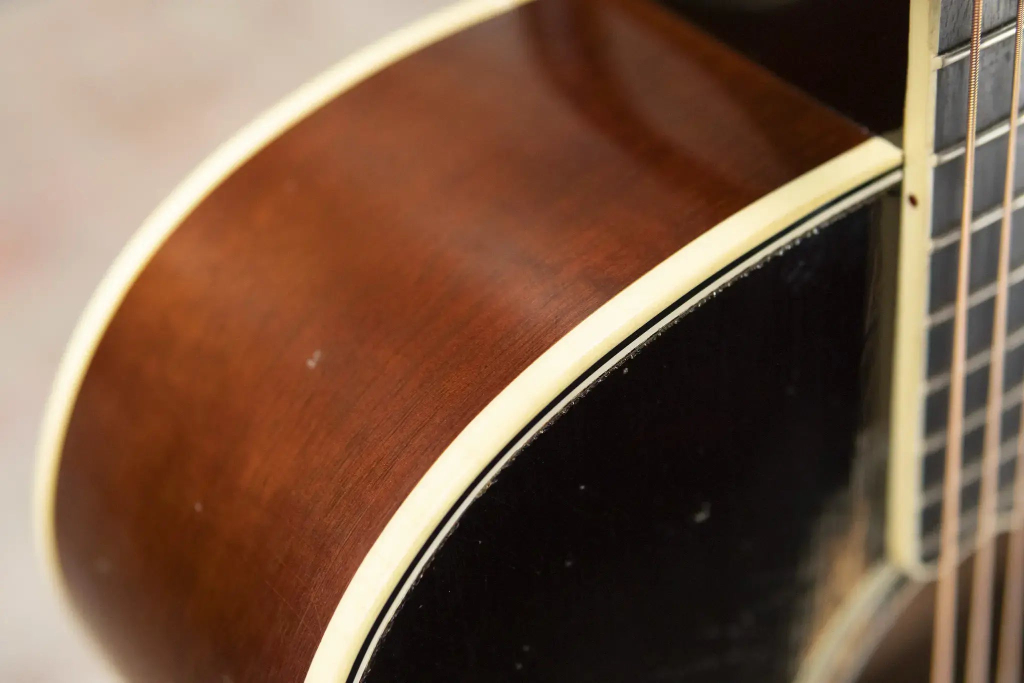Gibson Custom Shop 1939 SJ-100 Murphy Lab Heavy Aged Acoustic Guitar - Vintage Sunburst with Hardshell Case