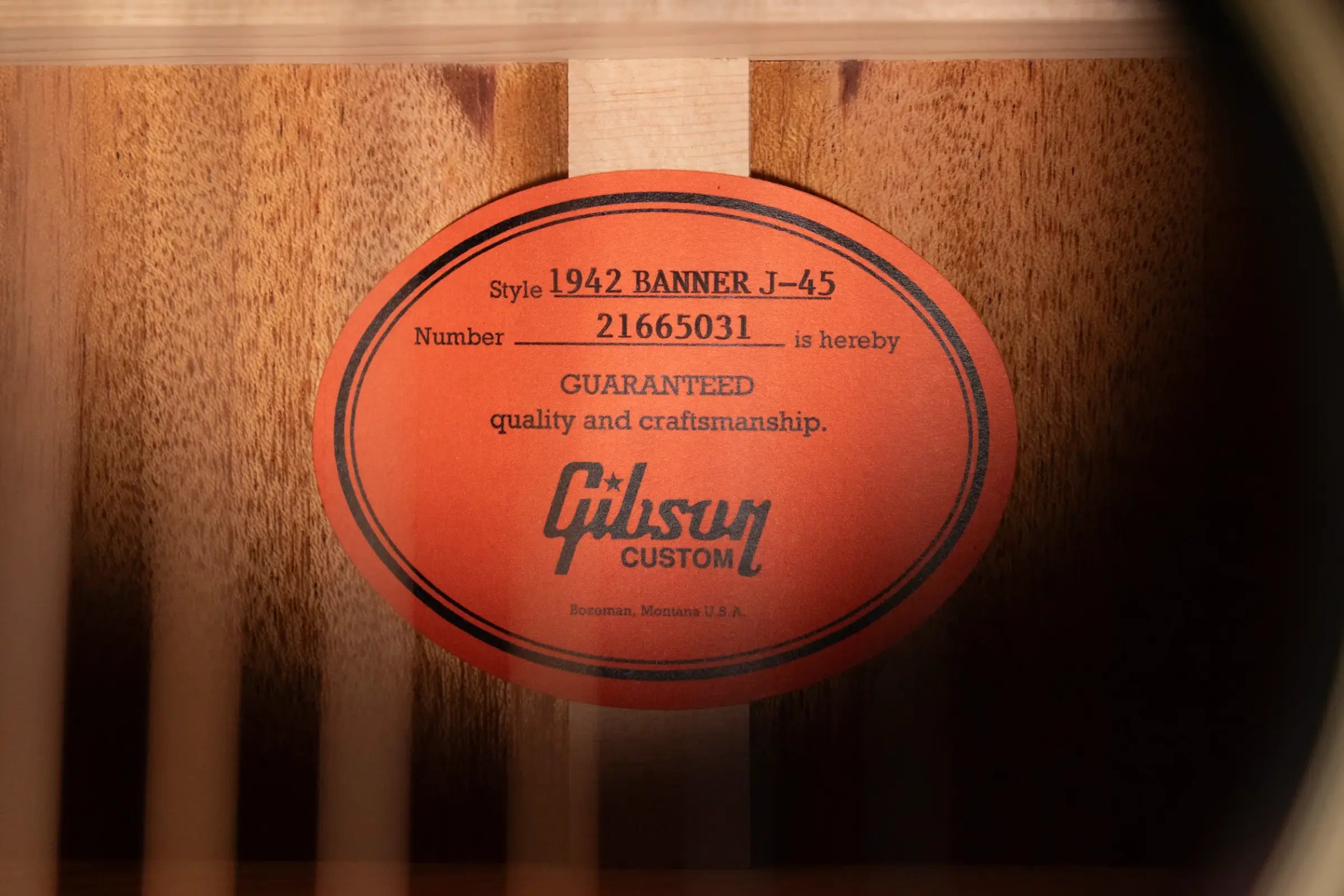 Gibson Custom Shop 1942 Banner J-45 Acoustic Guitar - Vintage Sunburst with Hardshell Case