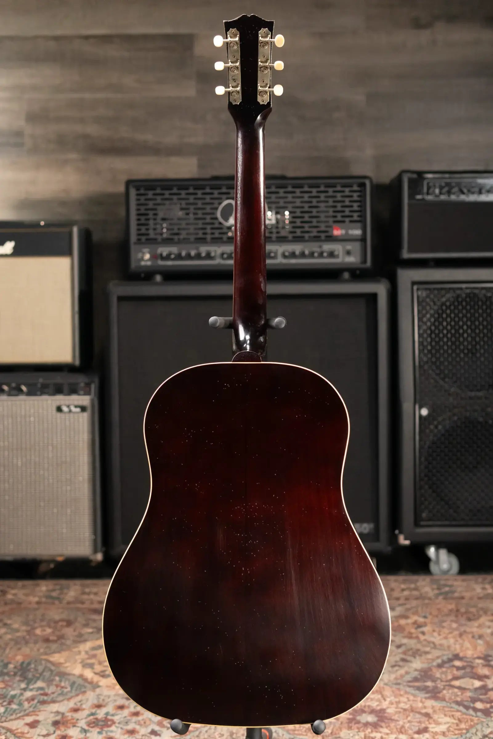 Gibson Custom Shop 1942 Banner J-45 Murphy Lab Light Aged Acoustic Guitar - Vintage Sunburst with Hardshell Case