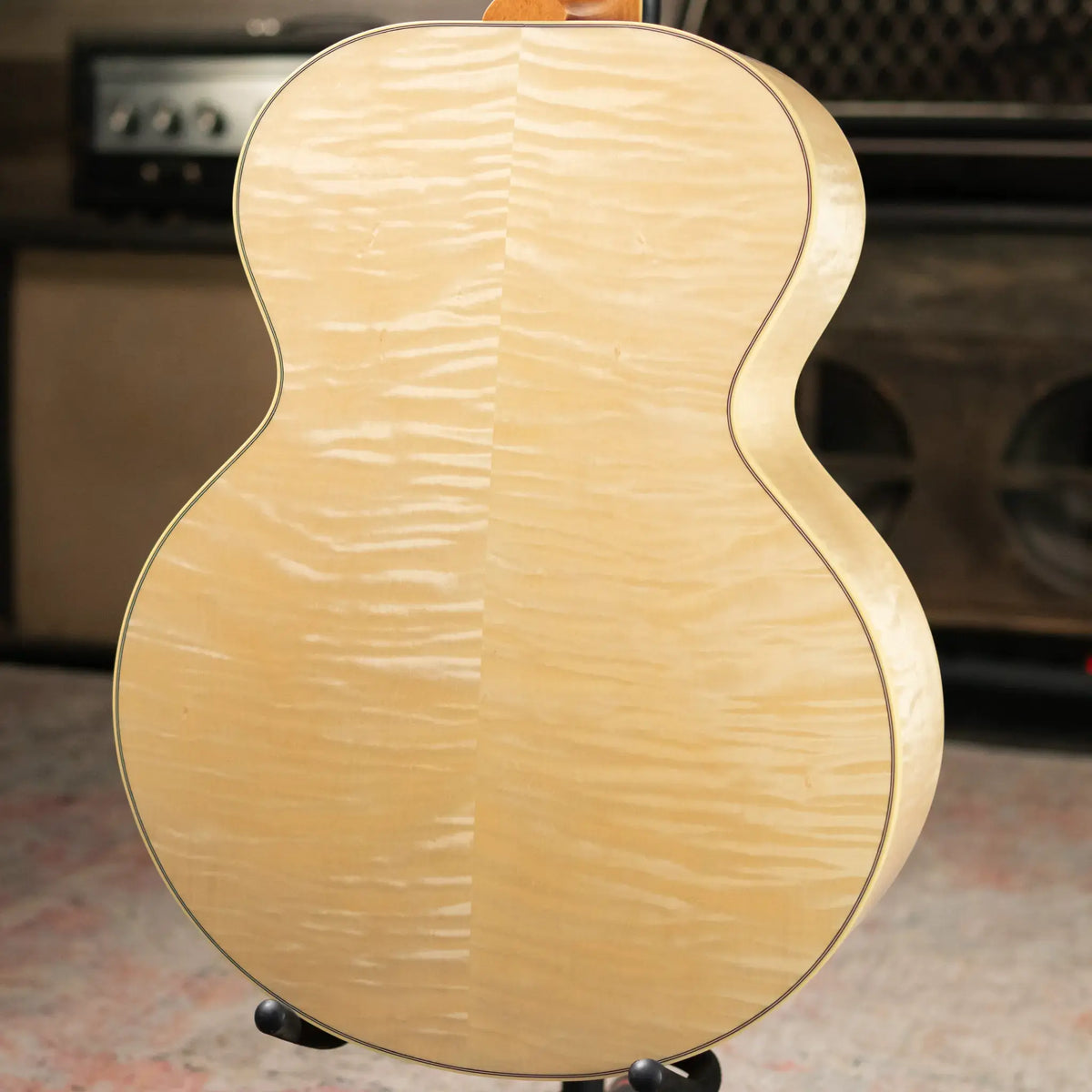 Gibson Custom Shop 1952 J-185 Acoustic Guitar - Antique Natural with Hardshell Case