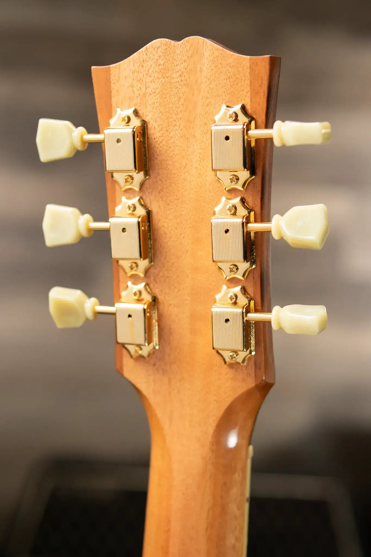 Gibson Custom Shop 1952 J-185 Acoustic Guitar - Antique Natural with Hardshell Case - Demo