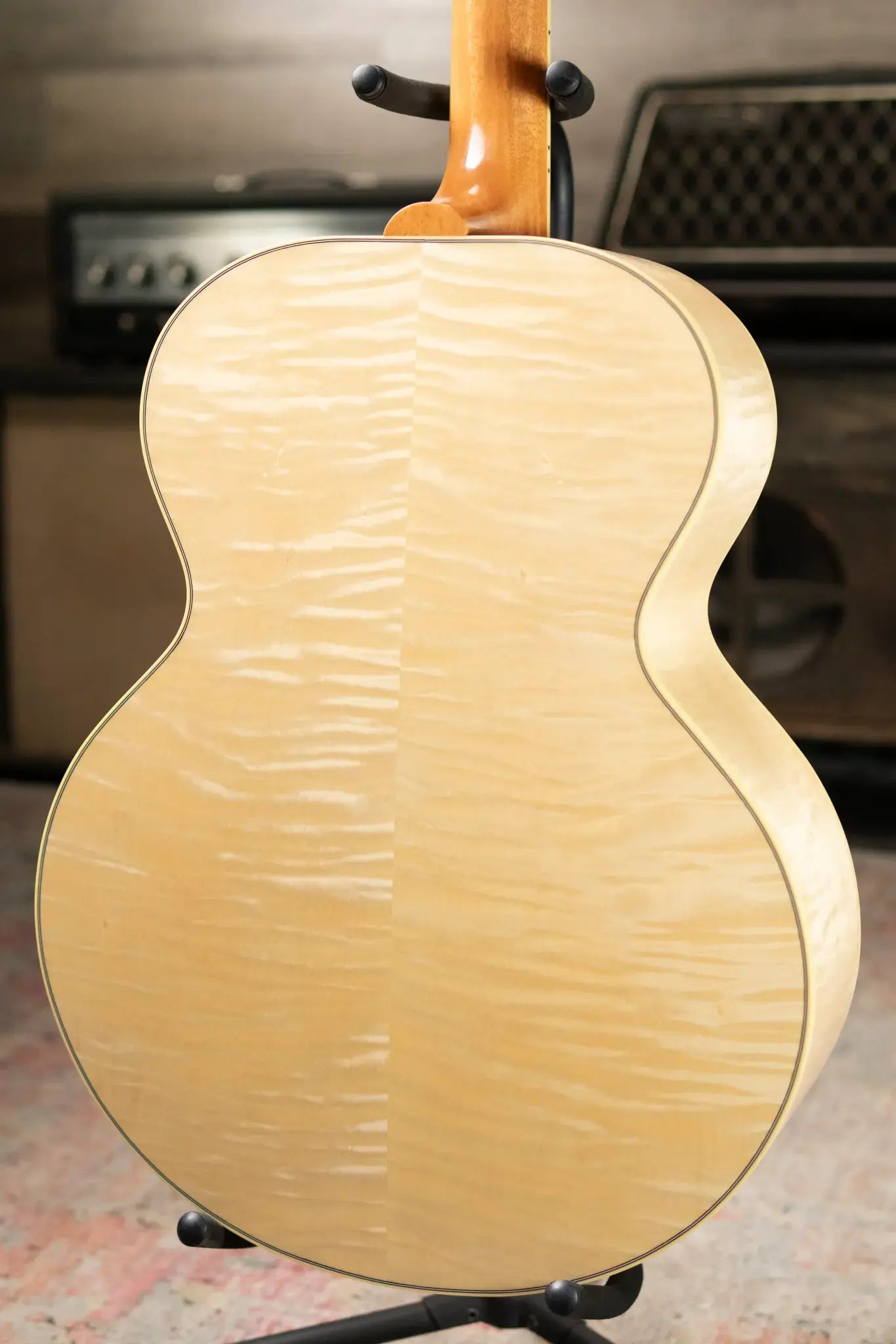 Gibson Custom Shop 1952 J-185 Acoustic Guitar - Antique Natural with Hardshell Case