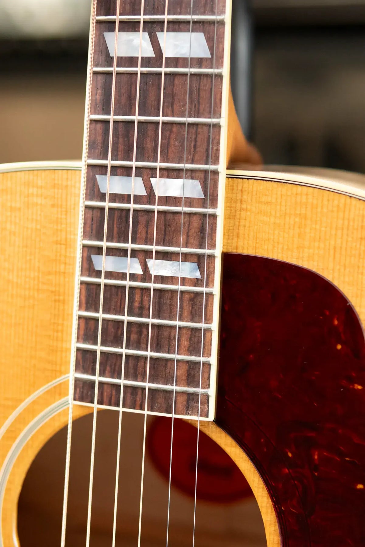Gibson Custom Shop 1952 J-185 Acoustic Guitar - Antique Natural with Hardshell Case - Demo