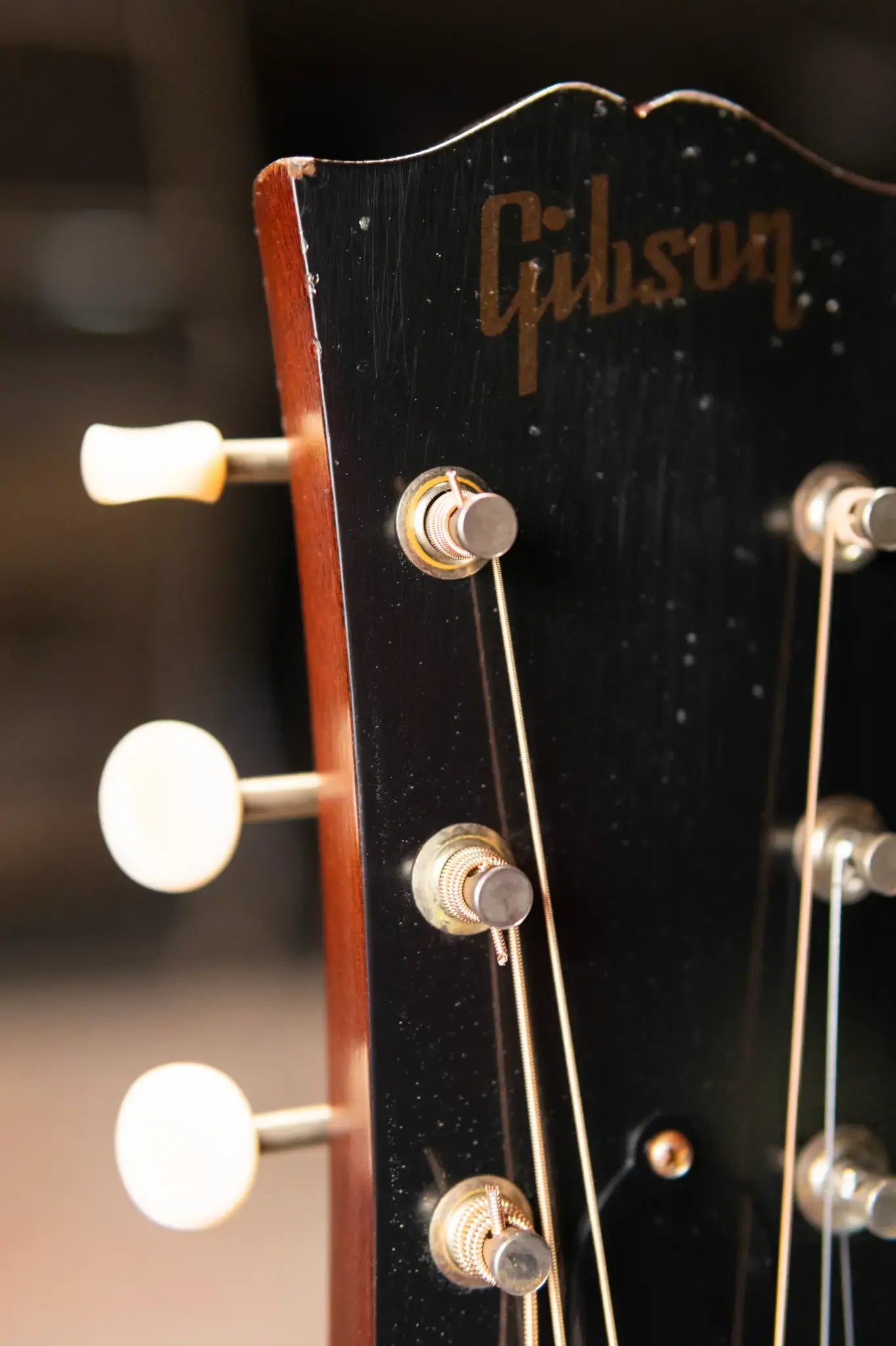 Gibson Custom Shop 1955 J-45 Murphy Lab Light Aged Acoustic Guitar - Vintage Sunburst with Hardshell Case