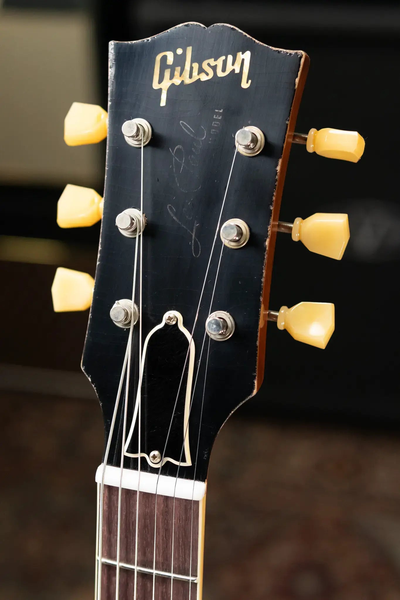 Gibson Custom Shop 1957 Les Paul Standard Murphy Lab Heavy Aged Electric Guitar - Natural with Hardshell Case