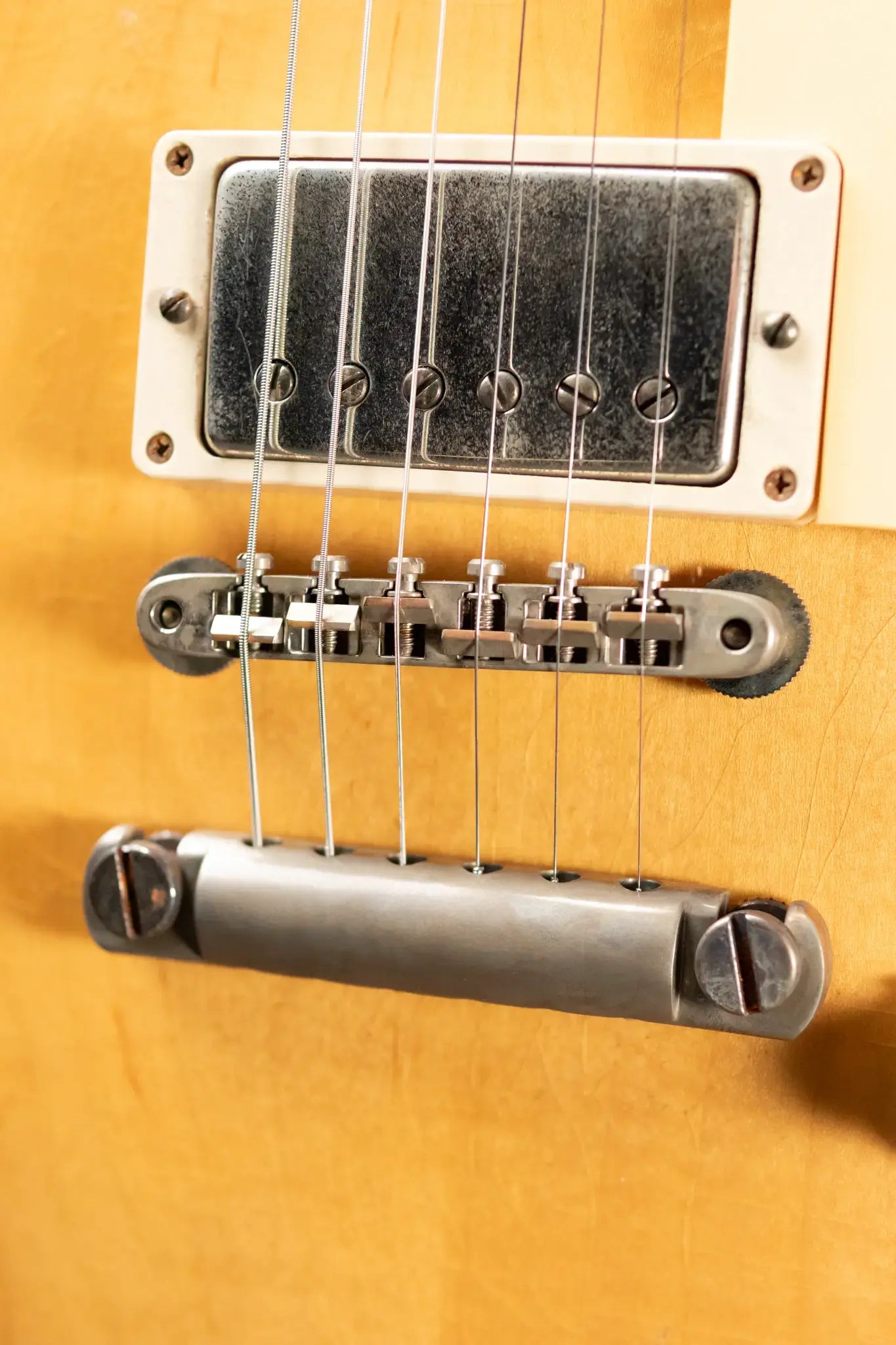 Gibson Custom Shop 1957 Les Paul Standard Murphy Lab Heavy Aged Electric Guitar - Natural with Hardshell Case