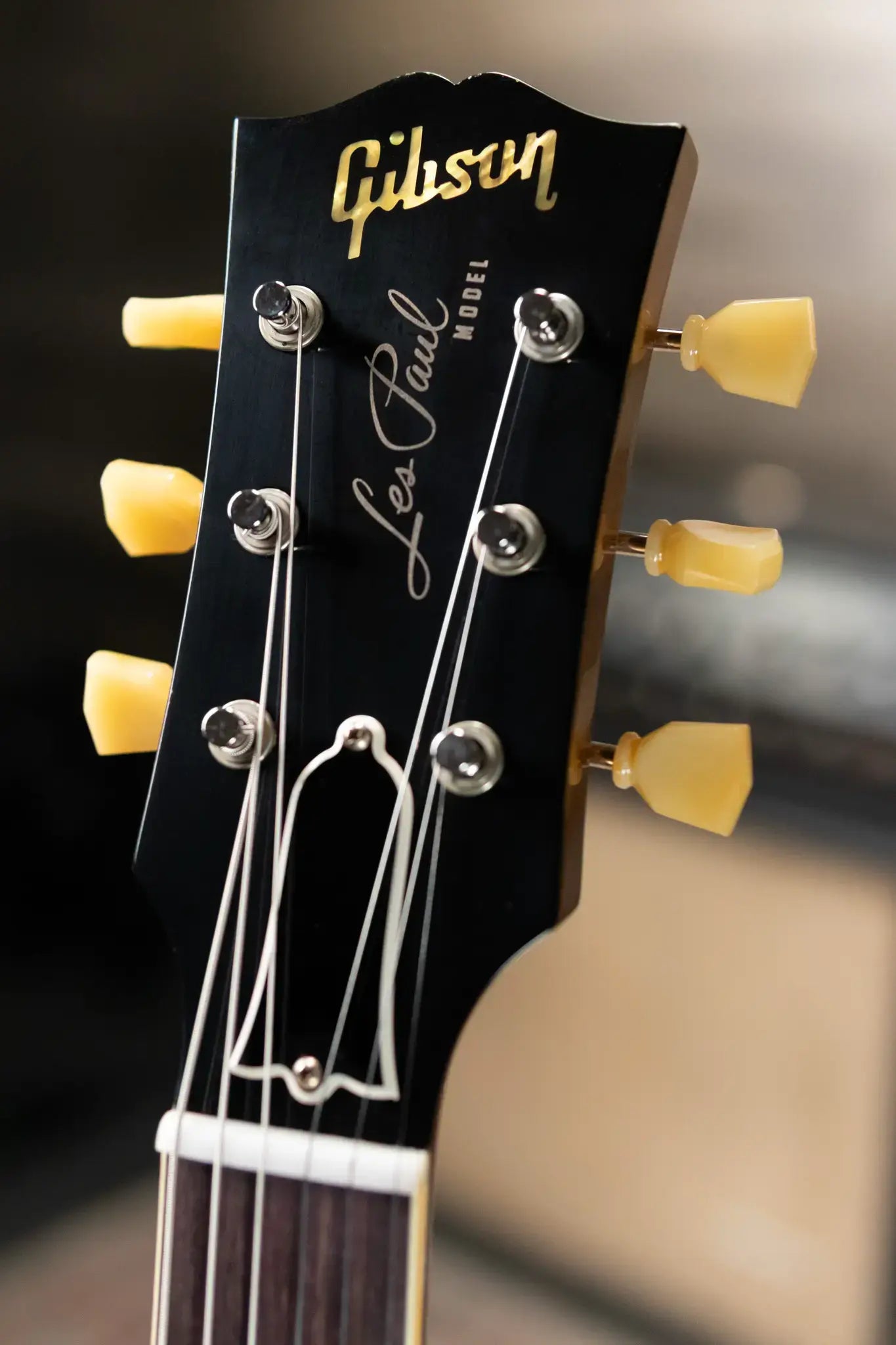 Gibson Custom Shop 1957 Les Paul Standard Murphy Lab Ultra Light Aged Electric Guitar with Bigsby - All Double Gold with Hardshell Case