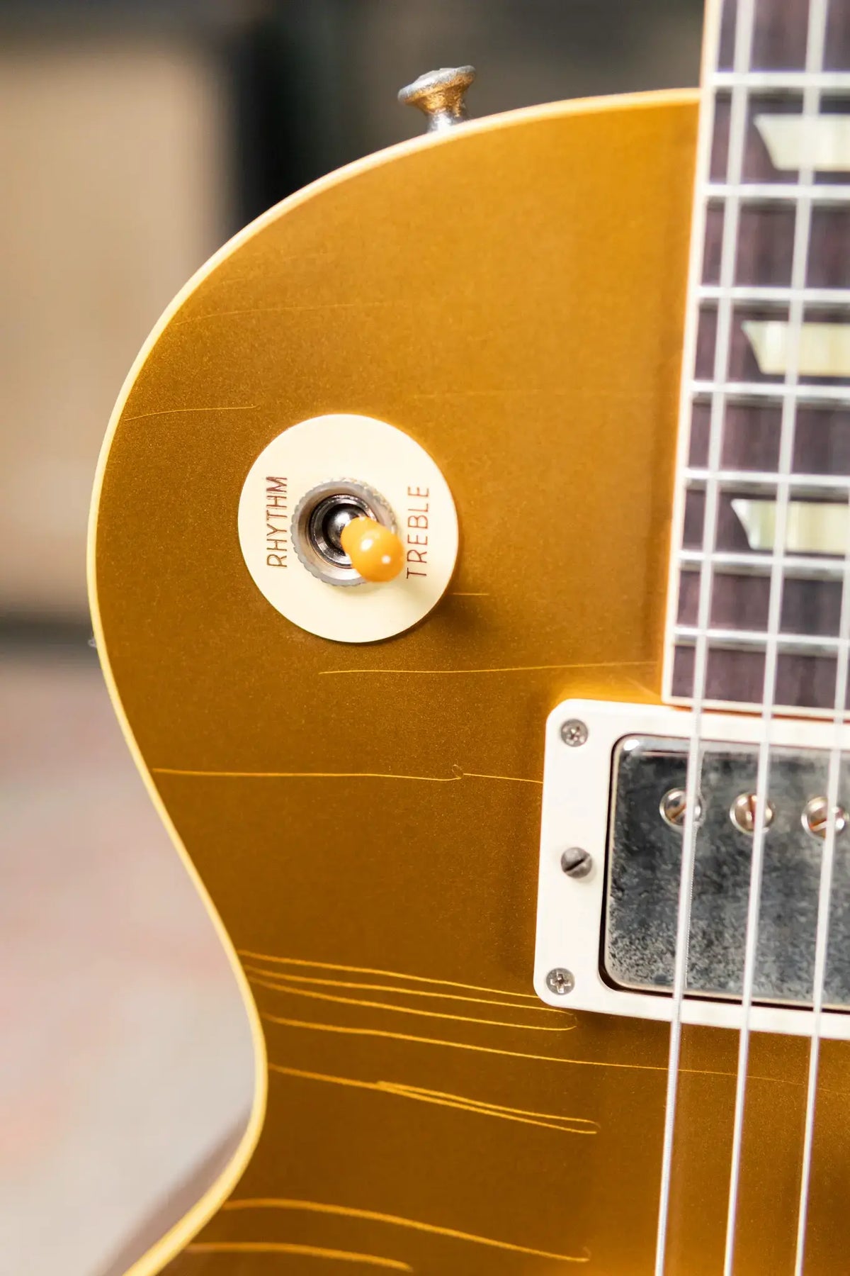 Gibson Custom Shop 1957 Les Paul Standard Murphy Lab Ultra Light Aged Electric Guitar with Bigsby - All Double Gold with Hardshell Case - Demo