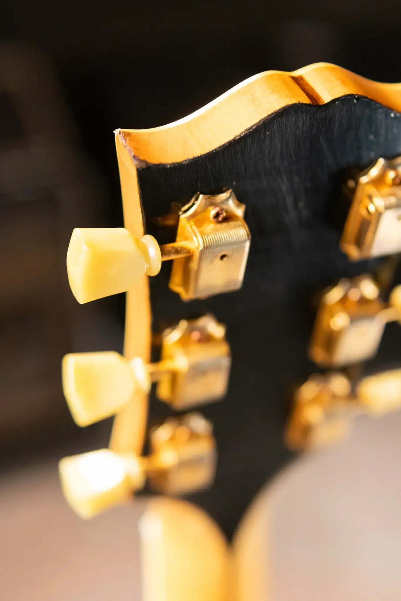 Gibson Custom Shop 1957 SJ-200 Murphy Lab Light Aged Acoustic Guitar - Dark Natural with Hardshell Case