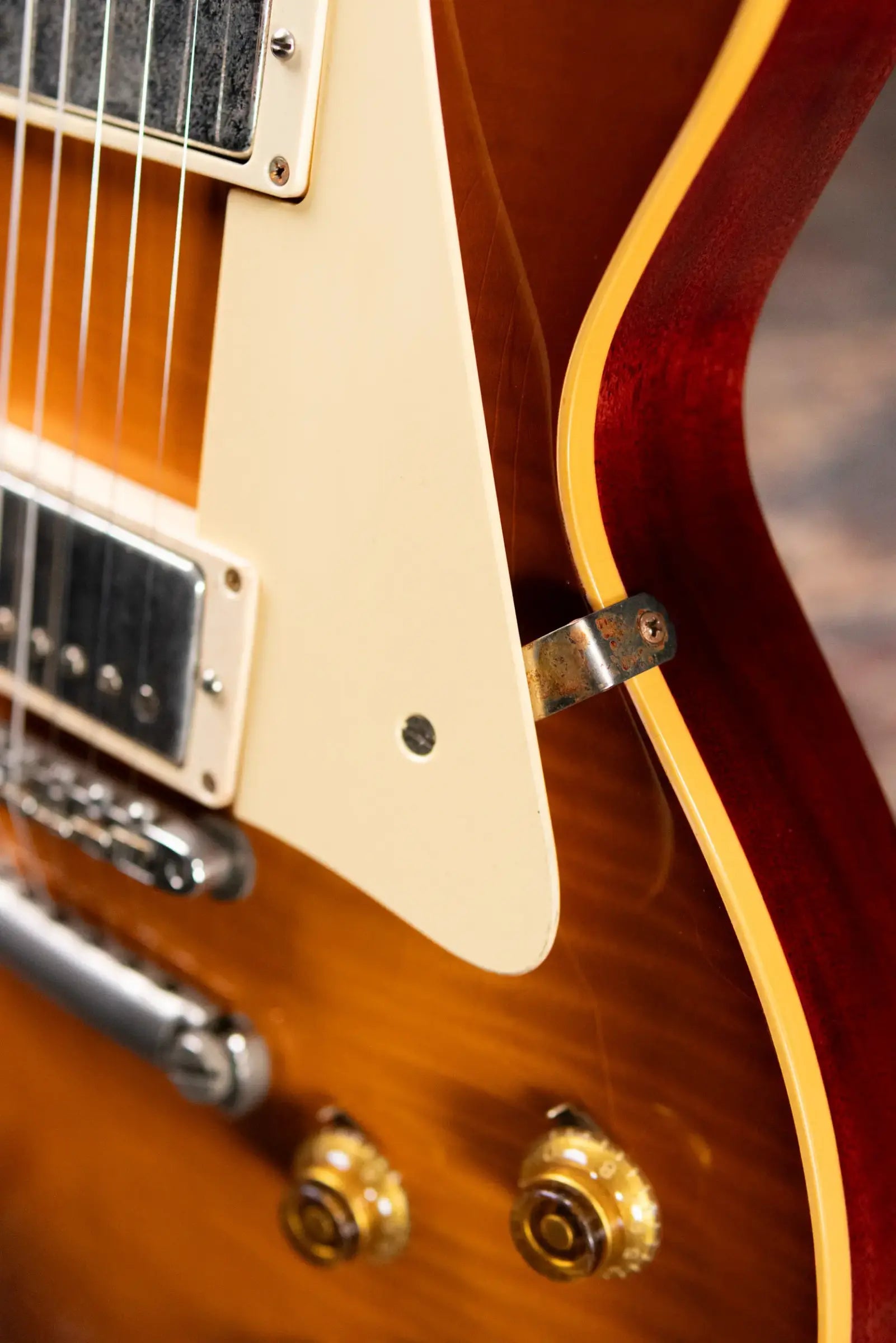 Gibson Custom Shop 1959 Les Paul Standard Murphy Lab Ultra Light Aged Electric Guitar - "AAA" Top, Super-Light Mahogany - Sunburst with Hardshell Case