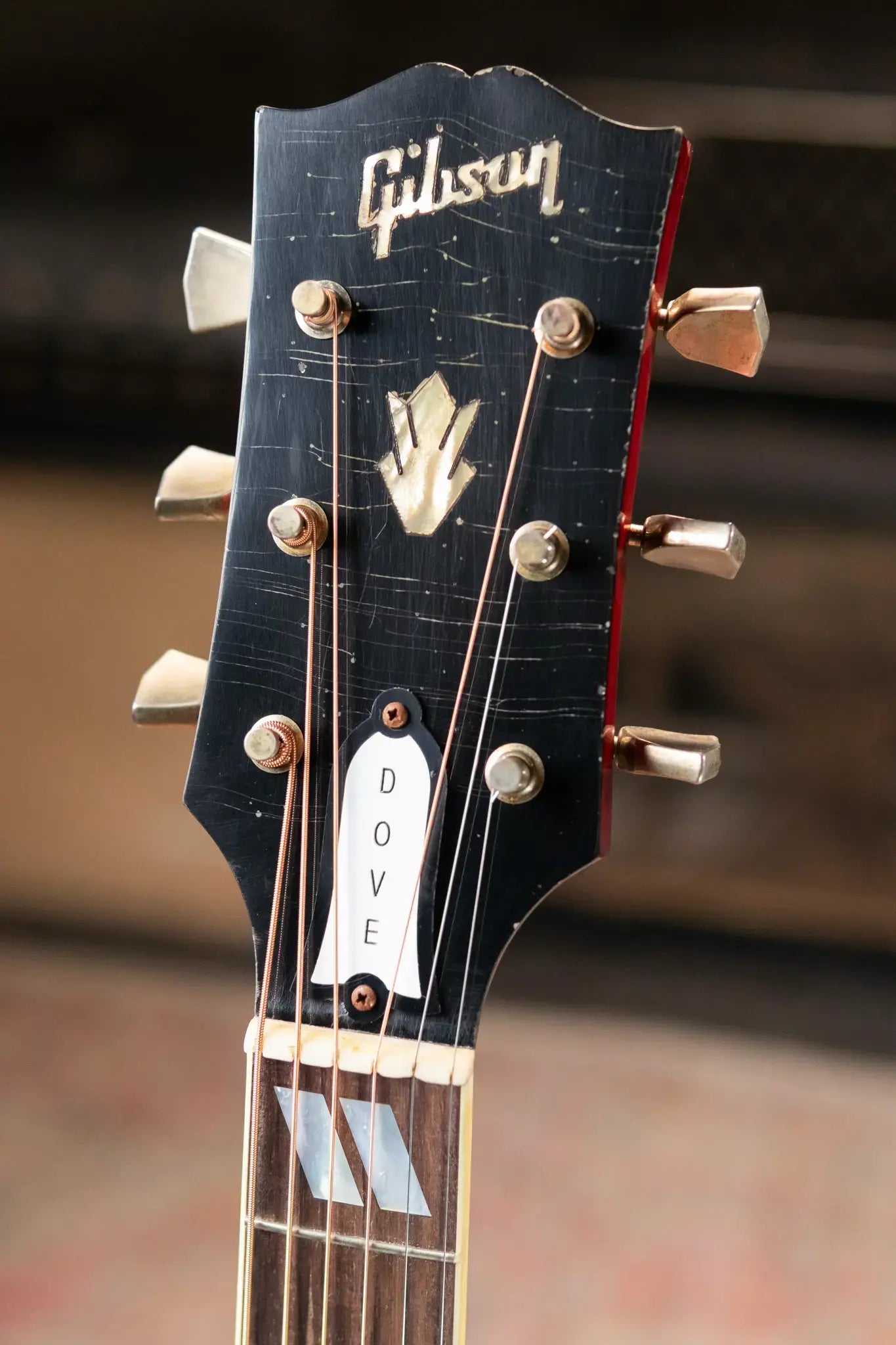 Gibson Custom Shop 1963 Dove Murphy Lab Light Aged Acoustic Guitar - Dark Natural with Hardshell Case