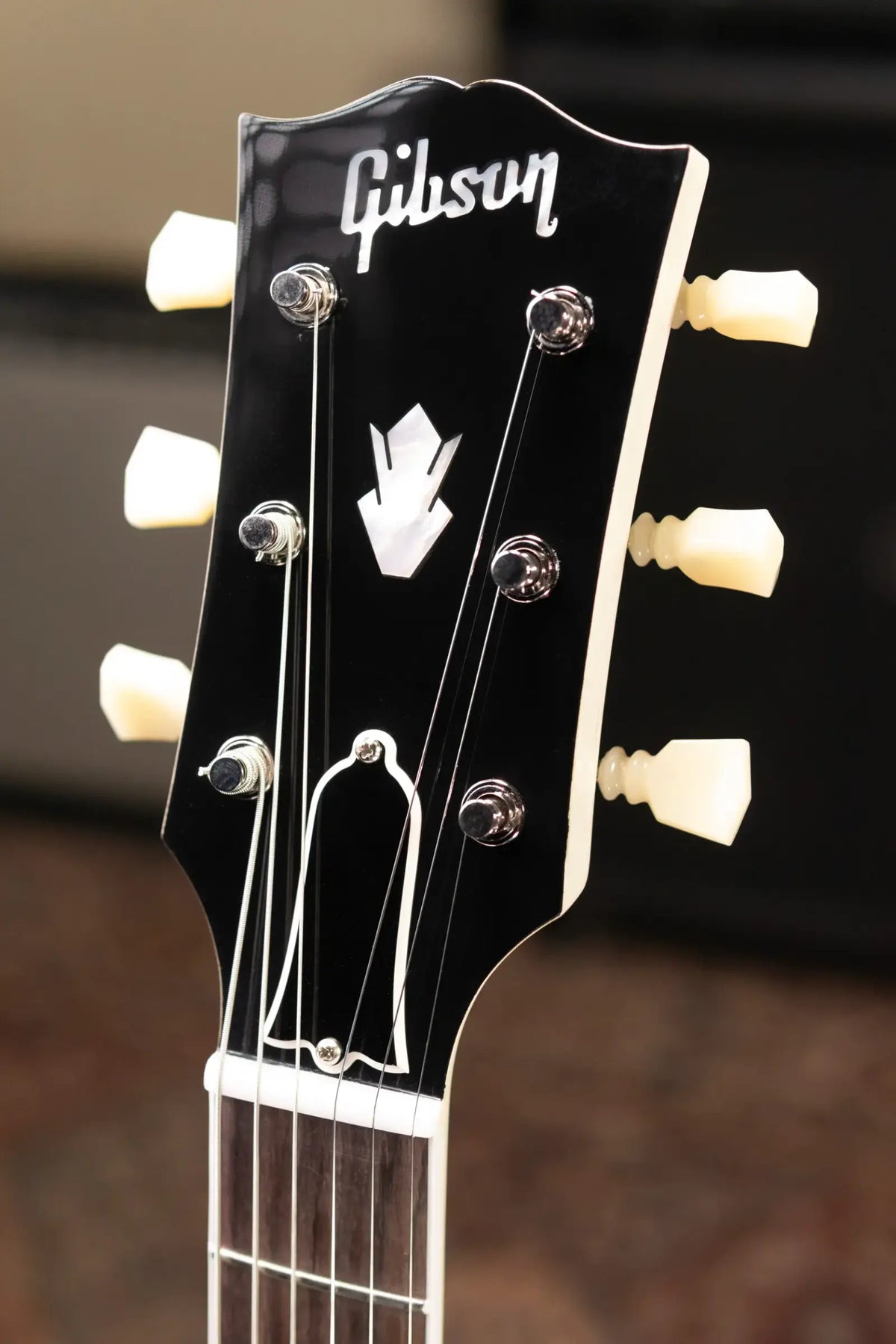 Gibson Custom Shop 64 SG Standard with Maestro Electric Guitar - TV White with Hardshell Case - Floor Model