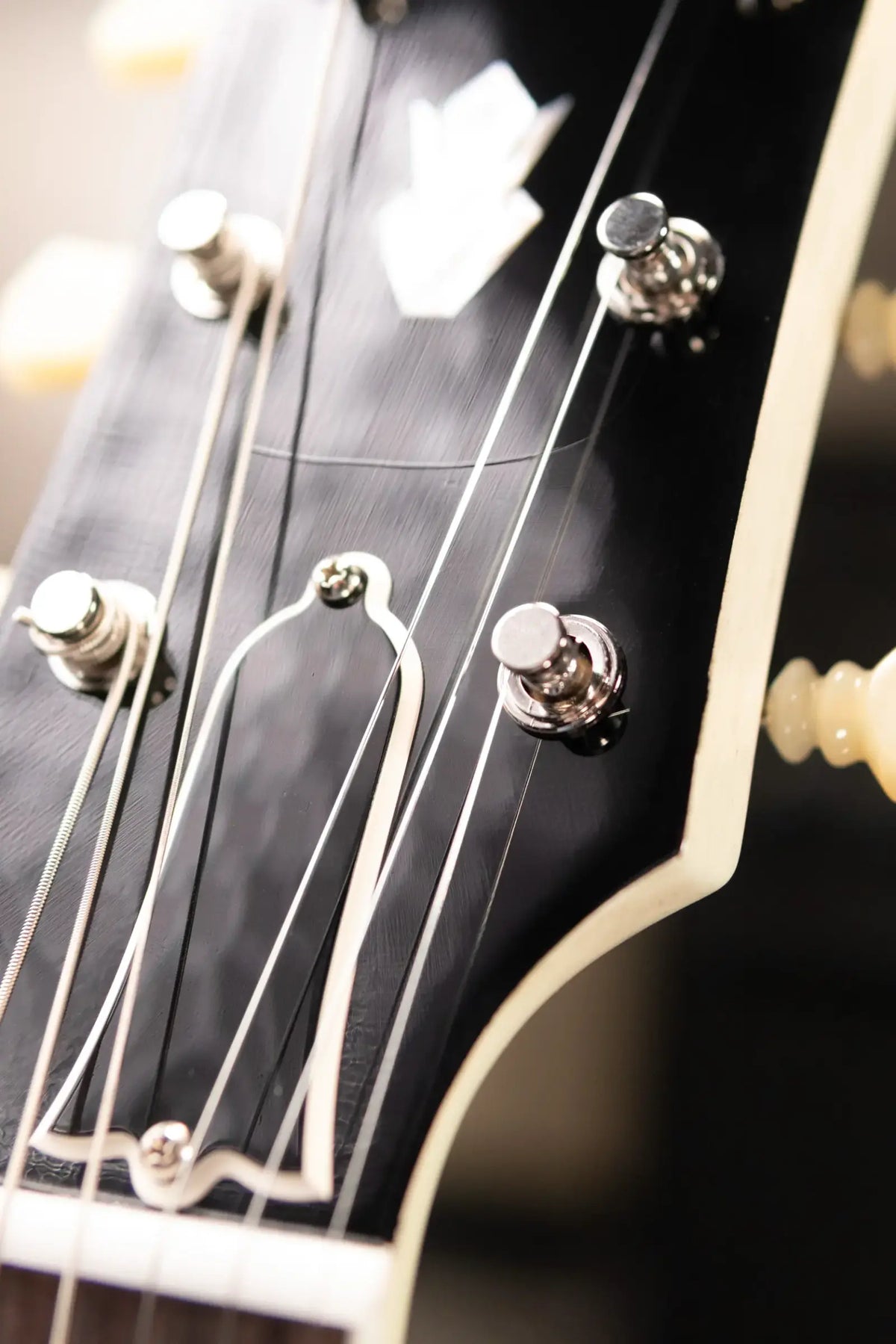 Gibson Custom Shop 64 SG Standard with Maestro Electric Guitar - TV White with Hardshell Case - Floor Model