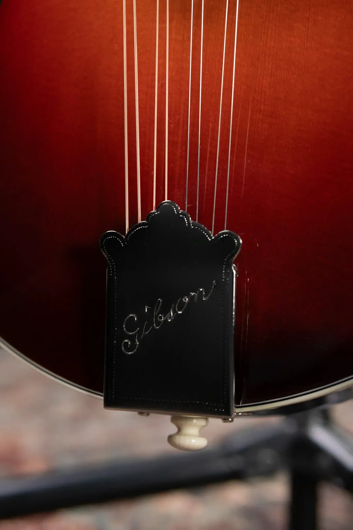 Gibson Custom Shop F-5G Mandolin - Dark Burst with Hardshell Case