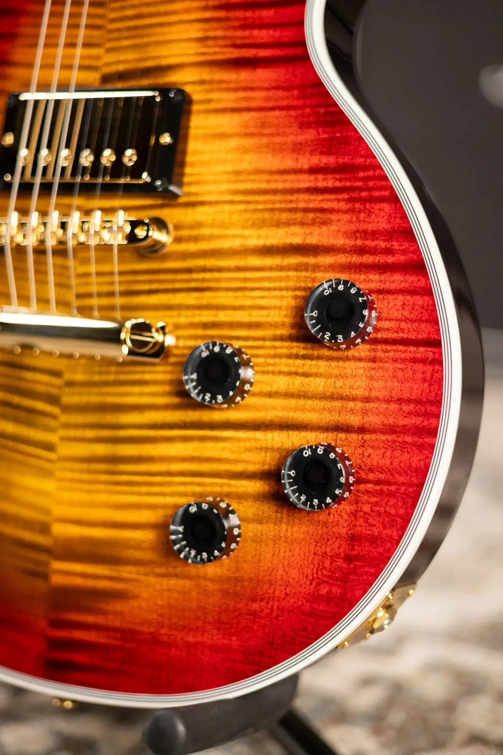 Gibson Custom Shop Les Paul Axcess Custom Figured Top Electric Guitar - Bengal Burst with Hardshell Case