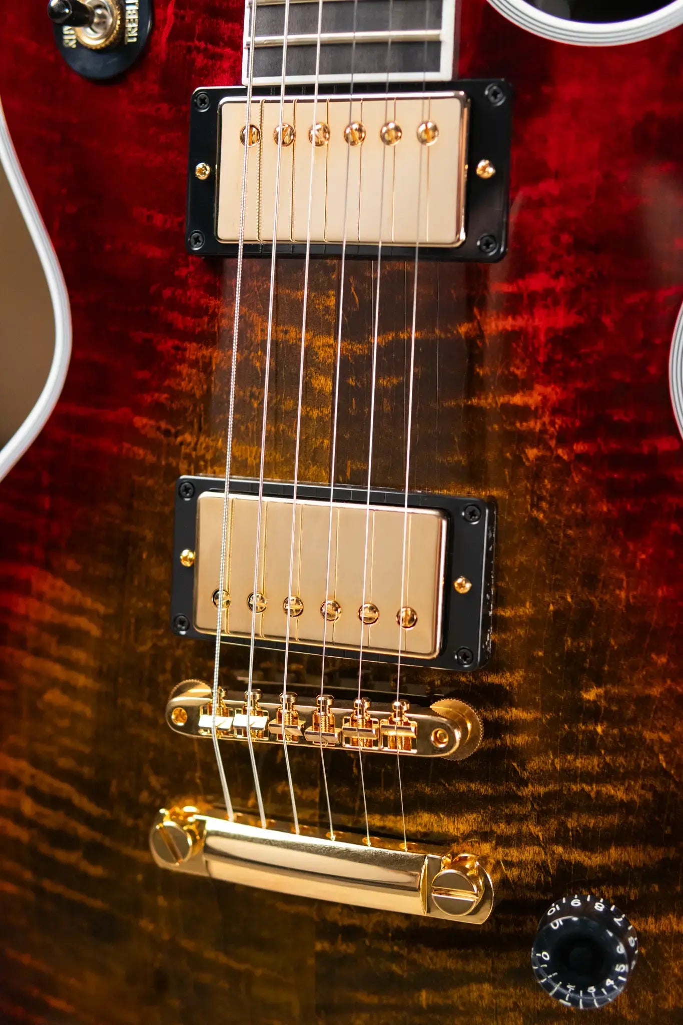 Gibson Custom Shop Les Paul Axcess Custom Figured Top with Ebony Fingerboard Electric Guitar - Bengal Burst with Hardshell Case