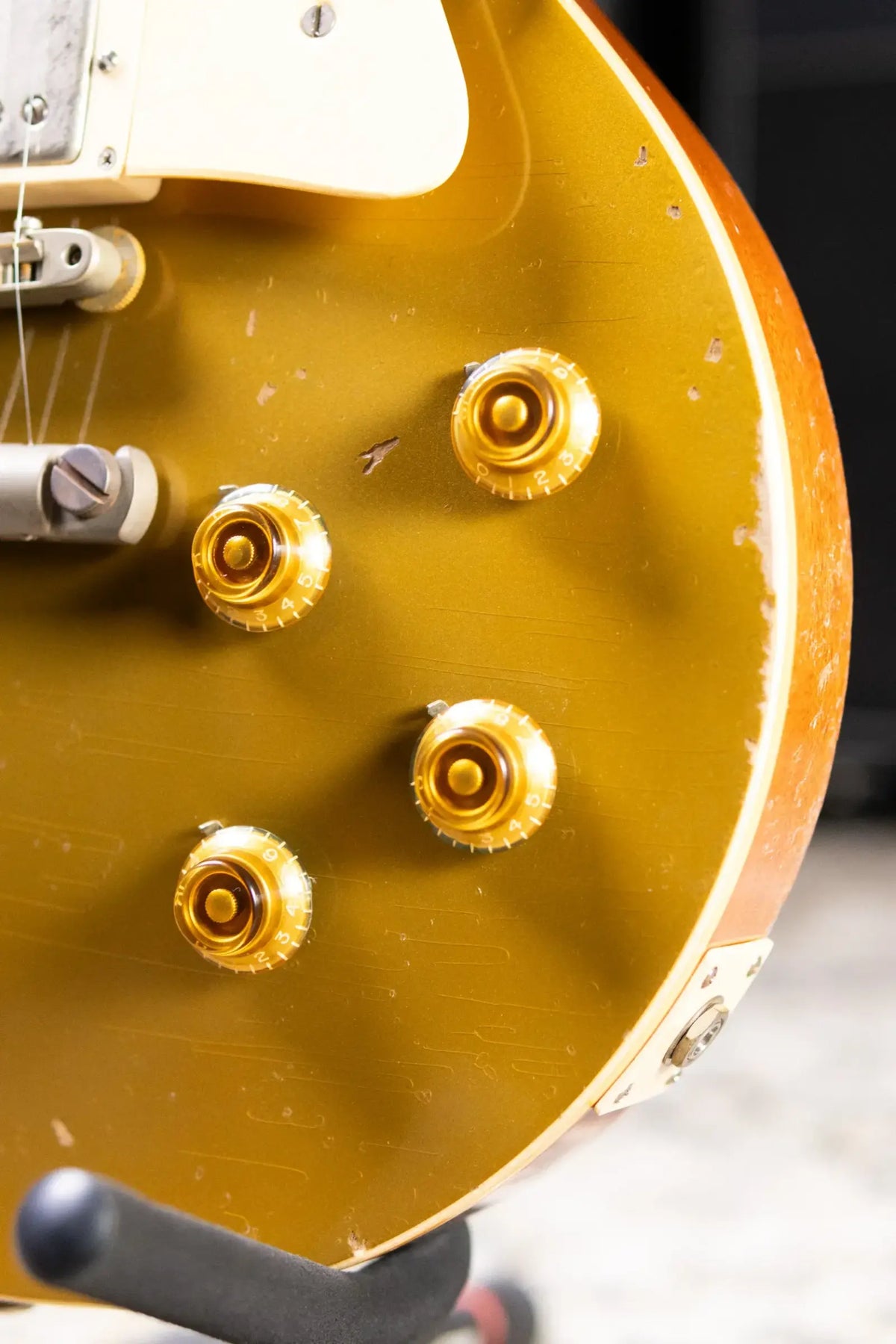 Gibson Custom Shop Limited Edition 1957 Les Paul Standard Reissue Murphy Lab Electric Guitar - Mustard Gold Ultra Heavy Aged with Hardshell Case