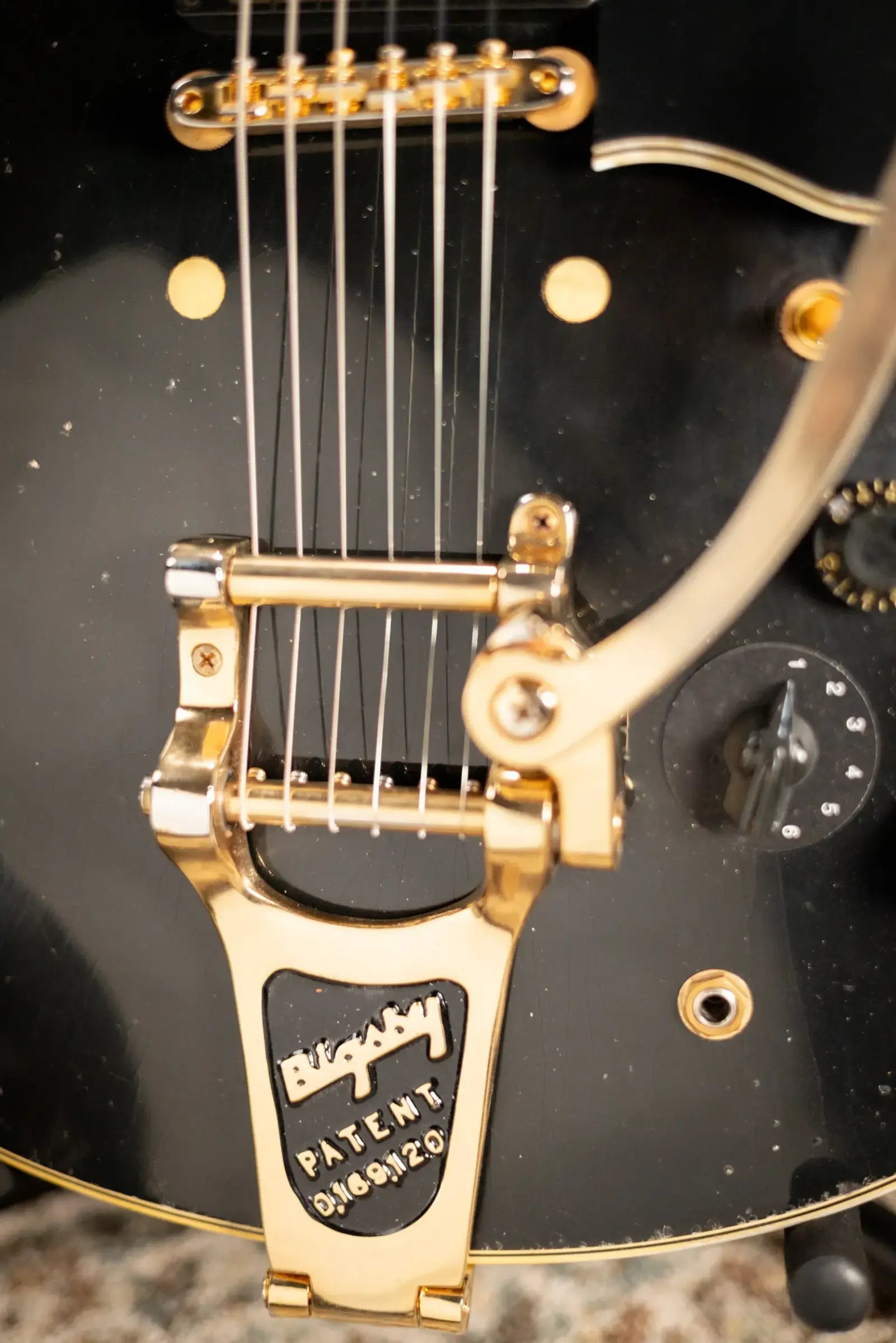 Gibson Custom Shop Limited Edition 1959 ES-345 Varitone Bigsby Reissue Murphy Lab Semi-Hollow Electric Guitar - Ebony Heavy Aged with Hardshell Case