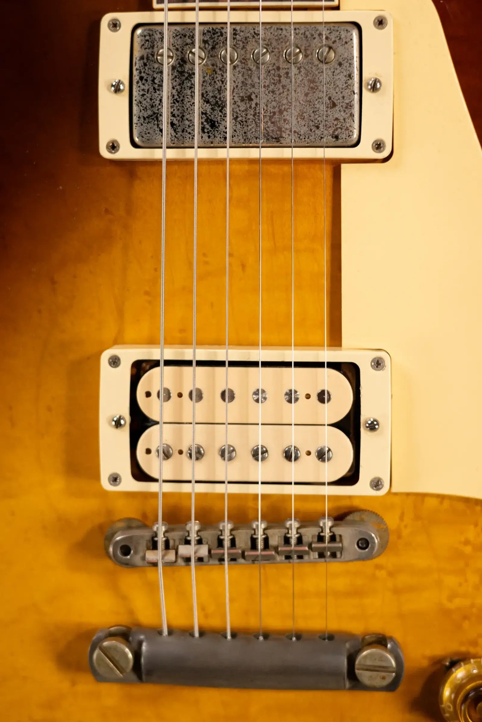 Gibson Custom Shop Limited Edition 1959 Les Paul Standard Birdseye Maple Pg 151 BOTB Murphy Lab Light Aged Electric Guitar with Hardshell Case