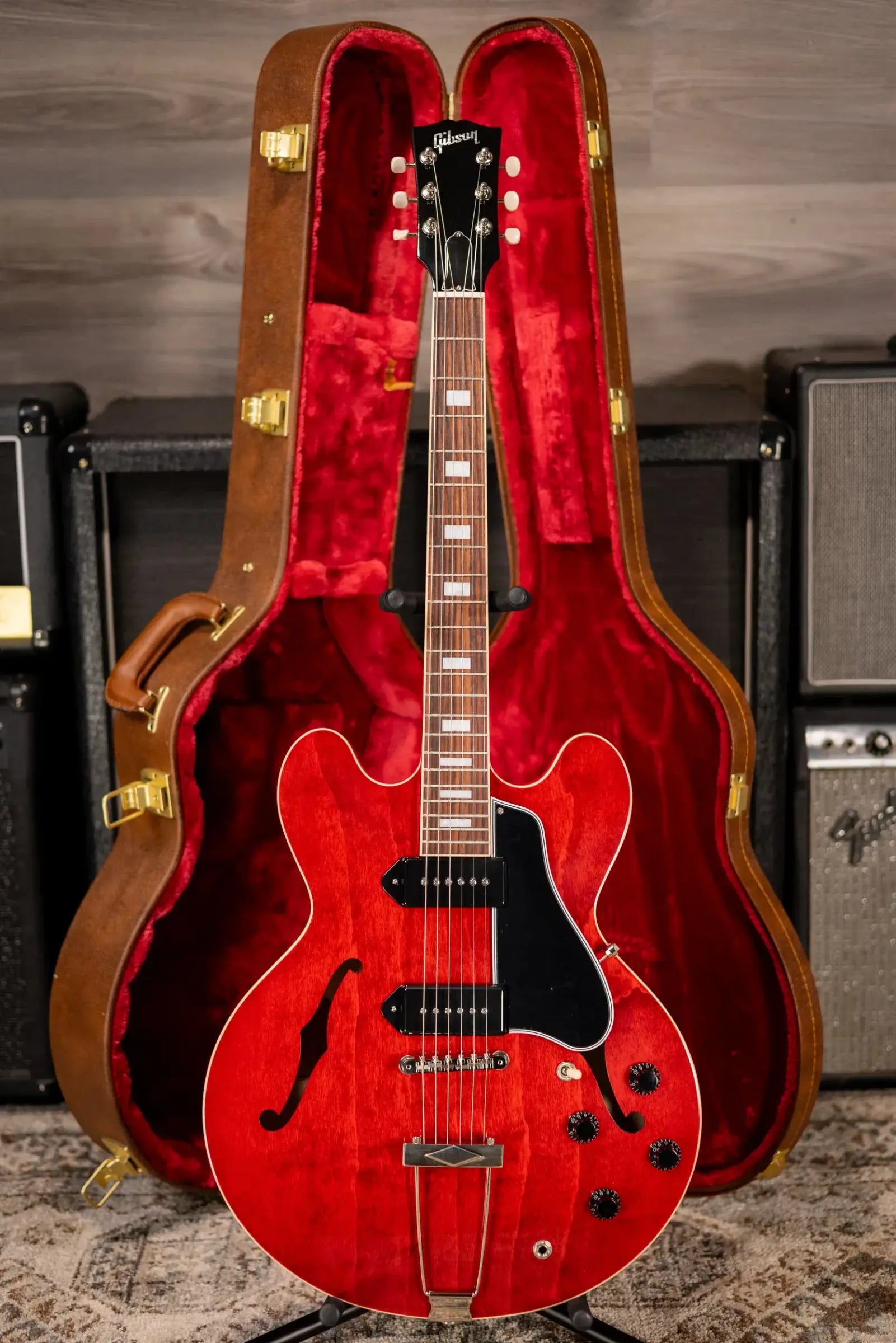 Gibson ES-330 Hollow Body Electric Guitar - Sixties Cherry with Hardshell Case