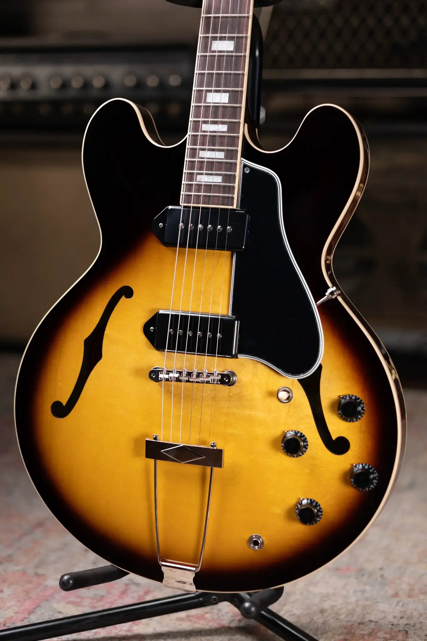 Gibson ES-330 Hollowbody - Tobacco Burst with Hardshell Case