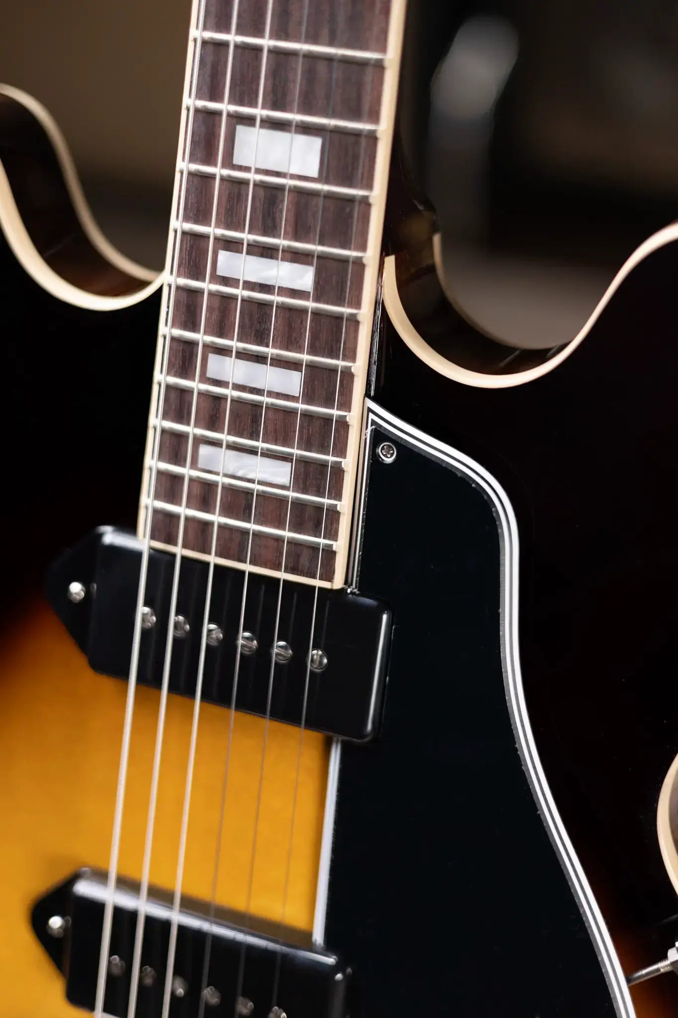 Gibson ES-330 Hollowbody - Tobacco Burst with Hardshell Case