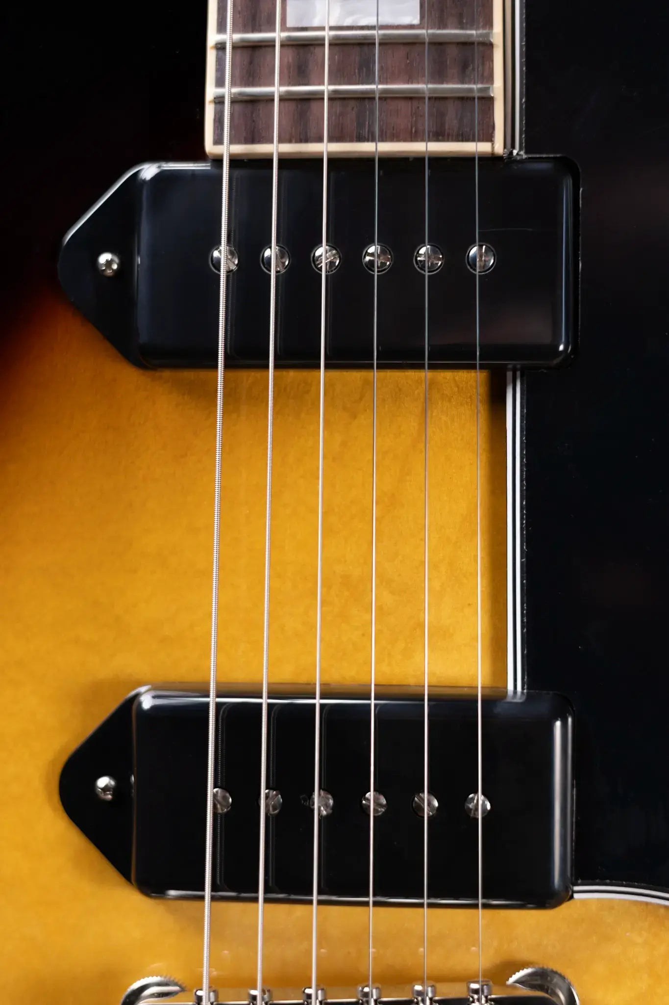 Gibson ES-330 Hollowbody - Tobacco Burst with Hardshell Case