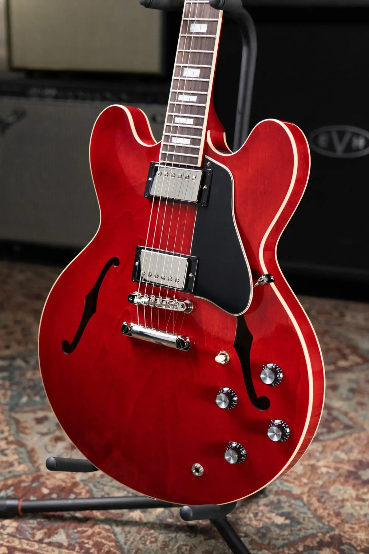 Gibson ES-335 '60s Semi-Hollow Electric Guitar - Sixties Cherry with Hardshell Case