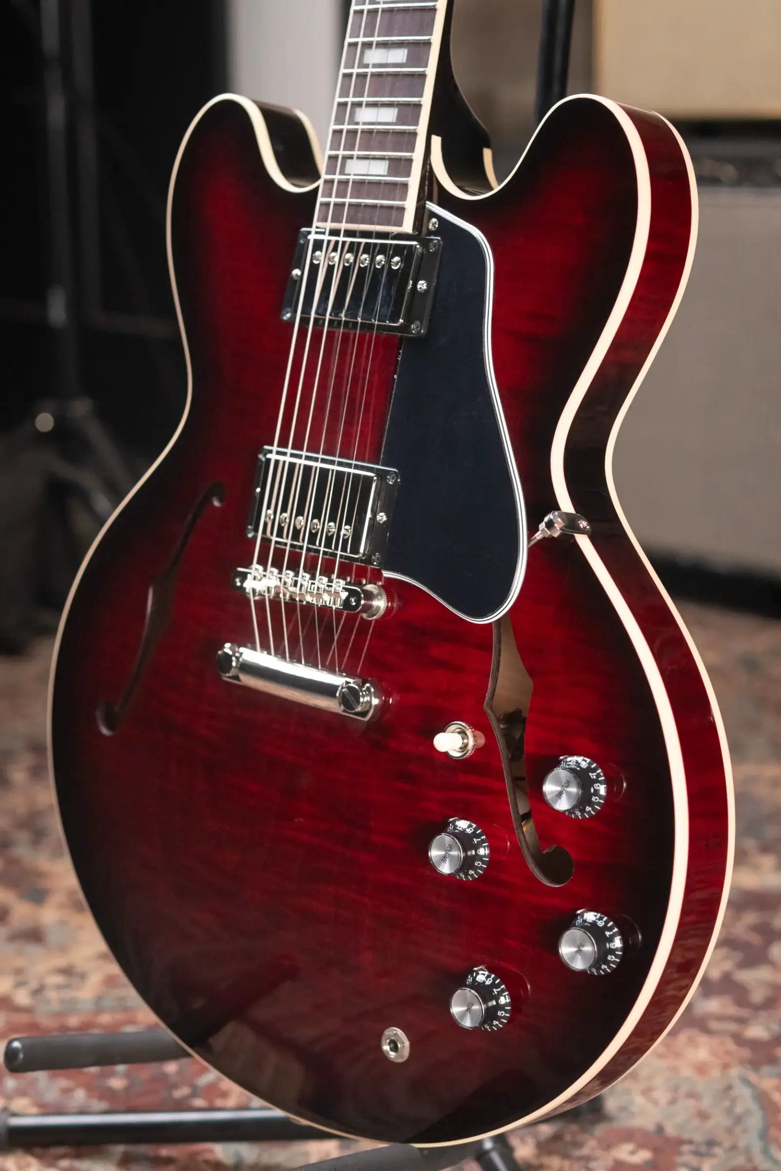 Gibson ES-335 Figured Semi-Hollow Electric Guitar - Blood Moon Burst with Hardshell Case